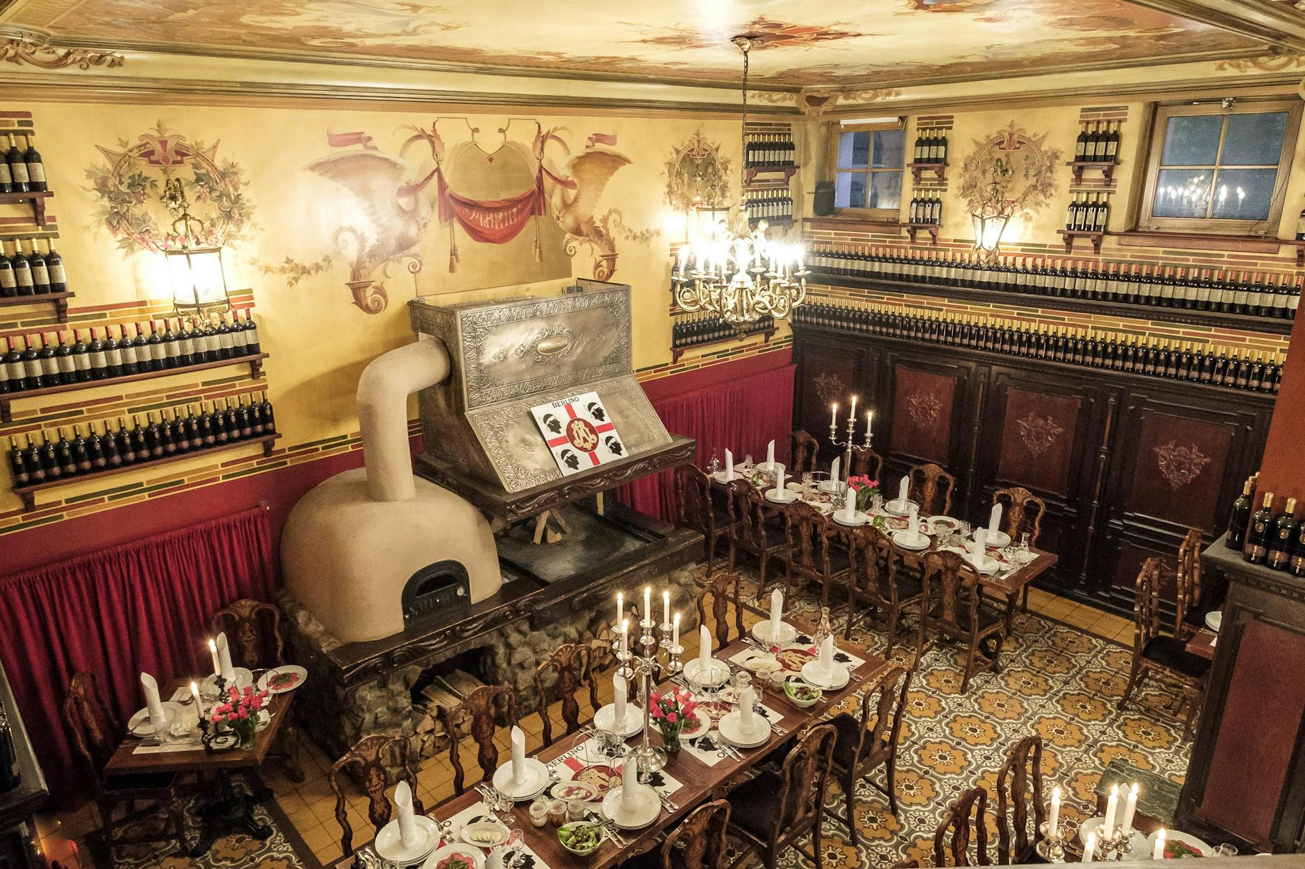 Osteria Maria: Italien meets All-You-Can-Drink meets Krawall und Remmidemmi.