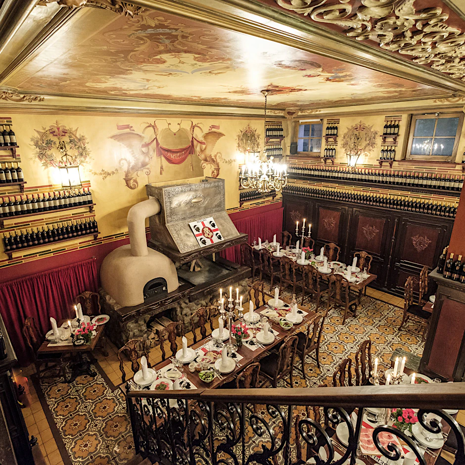 Osteria Maria: Italien meets All-You-Can-Drink meets Krawall und Remmidemmi.