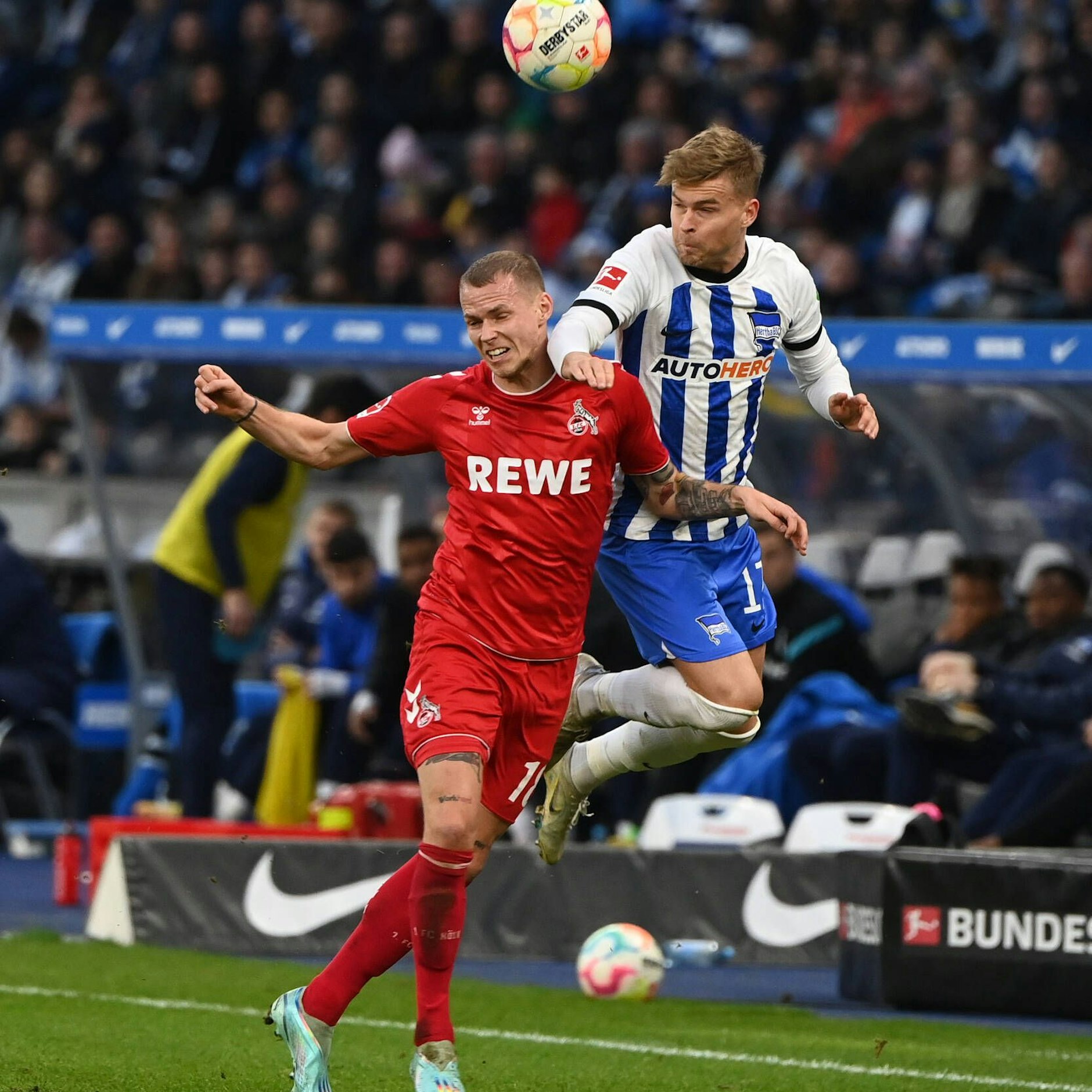 Maxi Mittelstädt im Duell mit Ex-Herthaner Ondrej Duda beim 2:0 gegen Köln.
