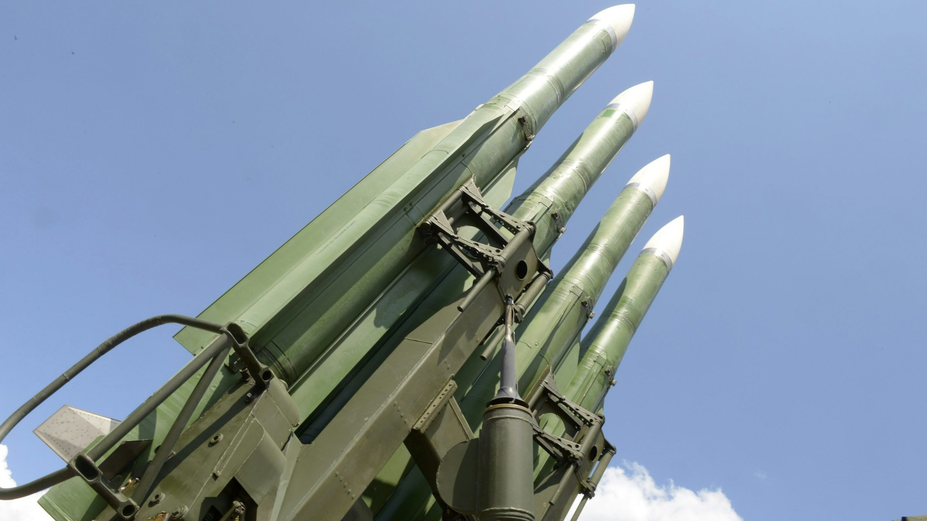 Eine Buk-Batterie der finnischen Armee.