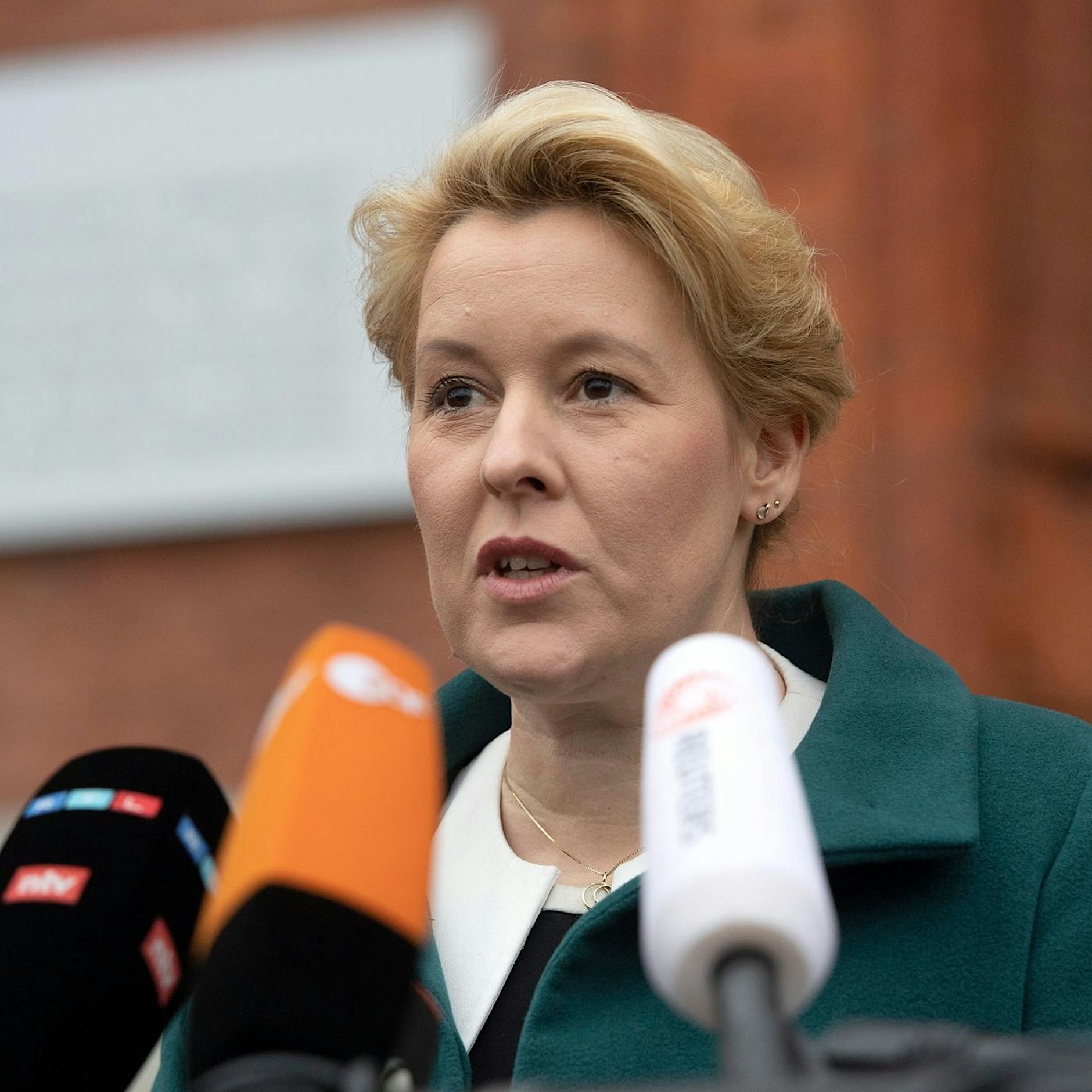 Giffey: Wahlpannen haben großen Schaden angerichtet