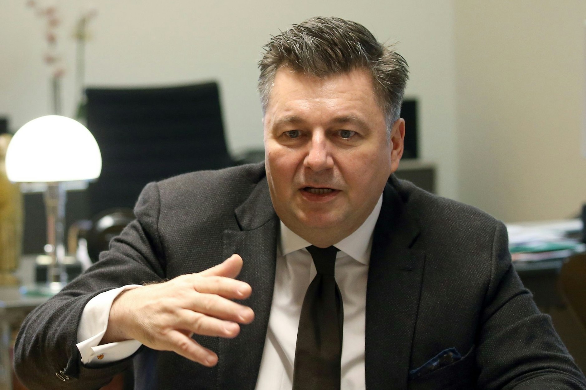 Andreas Geisel (SPD) ist heute Stadtentwicklungssenator. Bei den Wahlen 2021 war er noch Innensenator – und damit für die Wahlen zuständig.