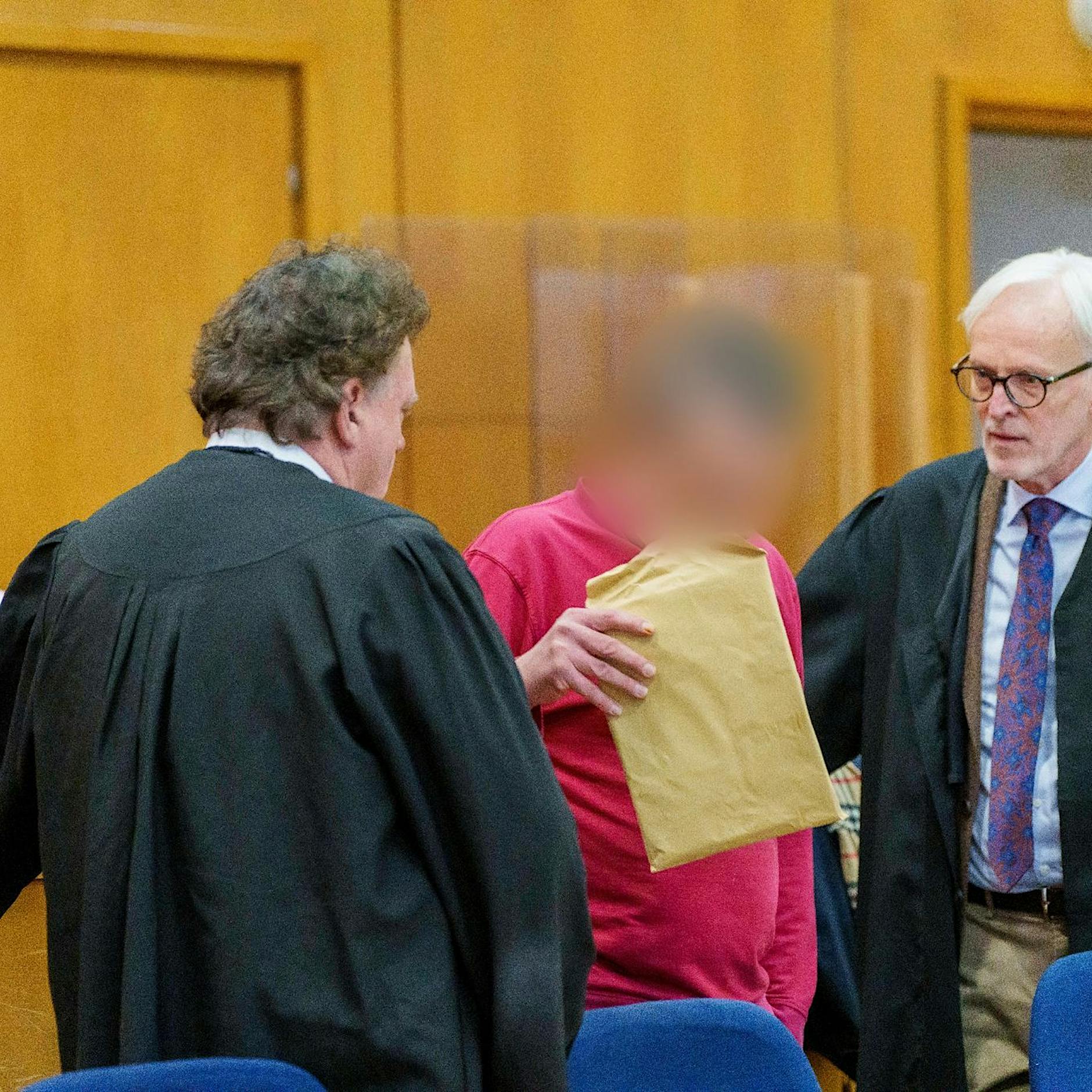 Fast sechs Jahre Haft im Prozess um „NSU 2.0“-Drohschreiben