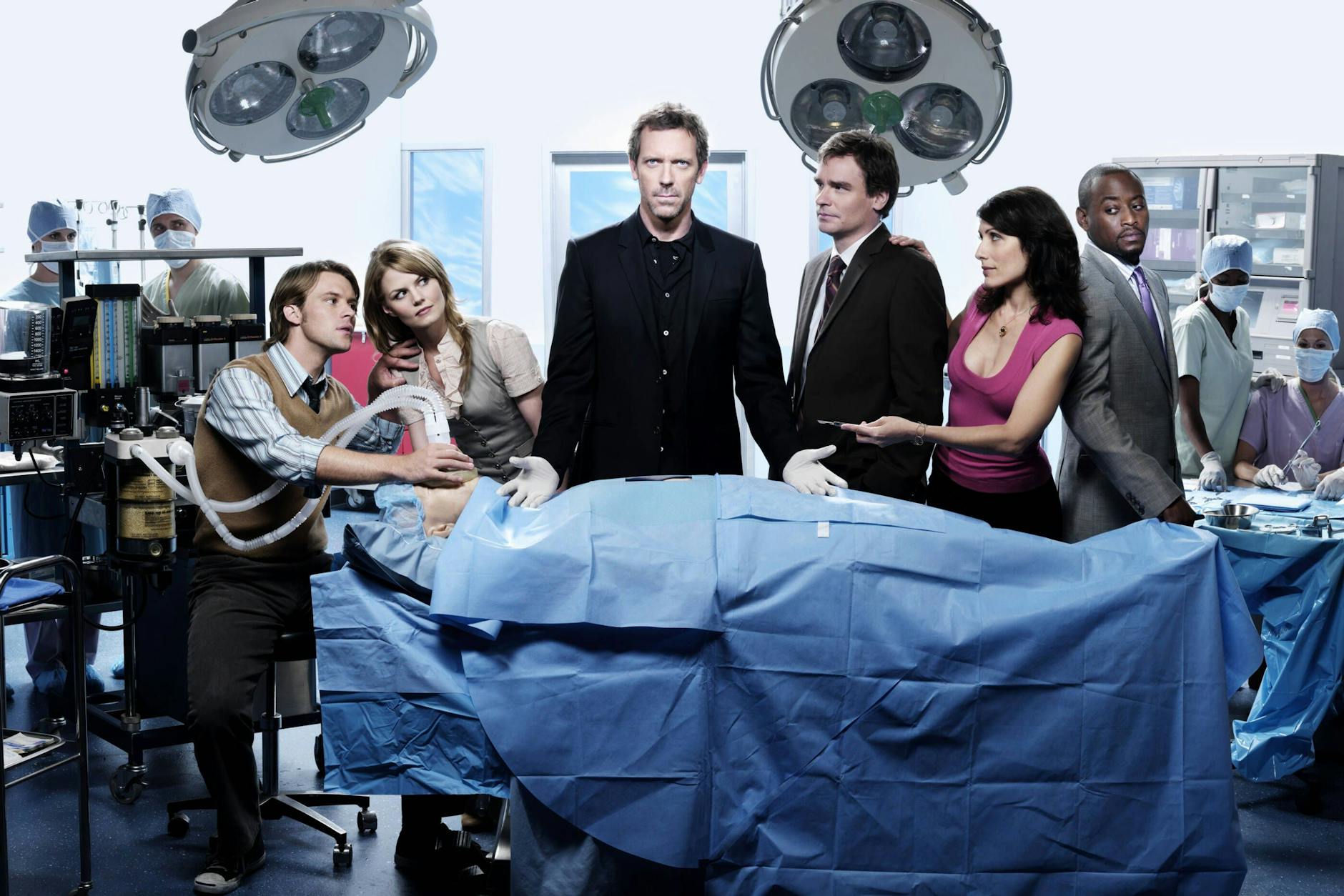 Spätestens seit „Dr. House“ wissen wir: Das Krankenhaus ist ein Ort schwärzesten Humors.