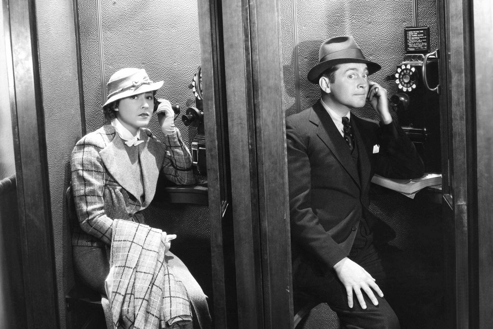 Machte sich auch im Film stets apart: der Fernsprecher, hier in „The Daring Young Man“ von 1935.