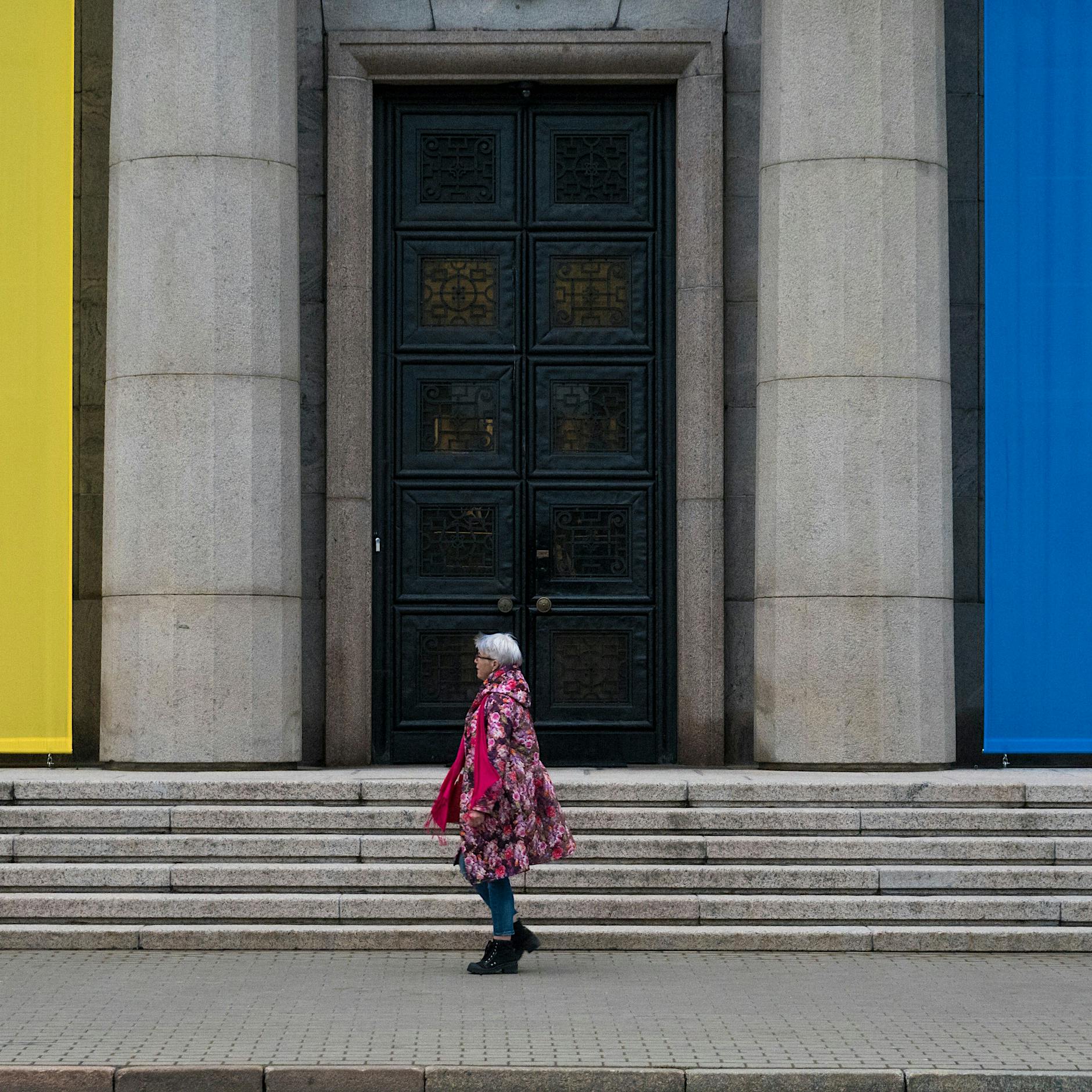 Warum hört ihr unsere Warnungen nicht? In Riga wird die Geschichte mit Moral erzählt