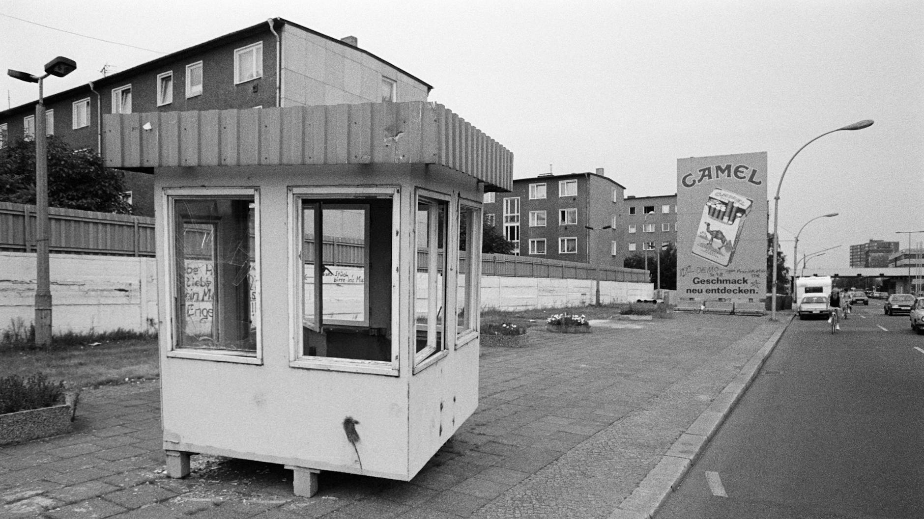 Schnell mal rüber zum Telefonieren: ehemaliger Grenzübergang an der Heinrich-Heine-Straße in Berlin.