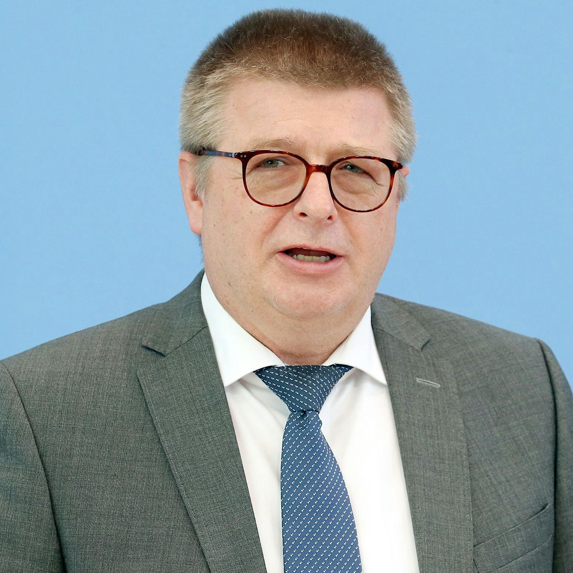 Verfassungsschutz-Chef nennt Dobrindt-Aussage „Nonsens“