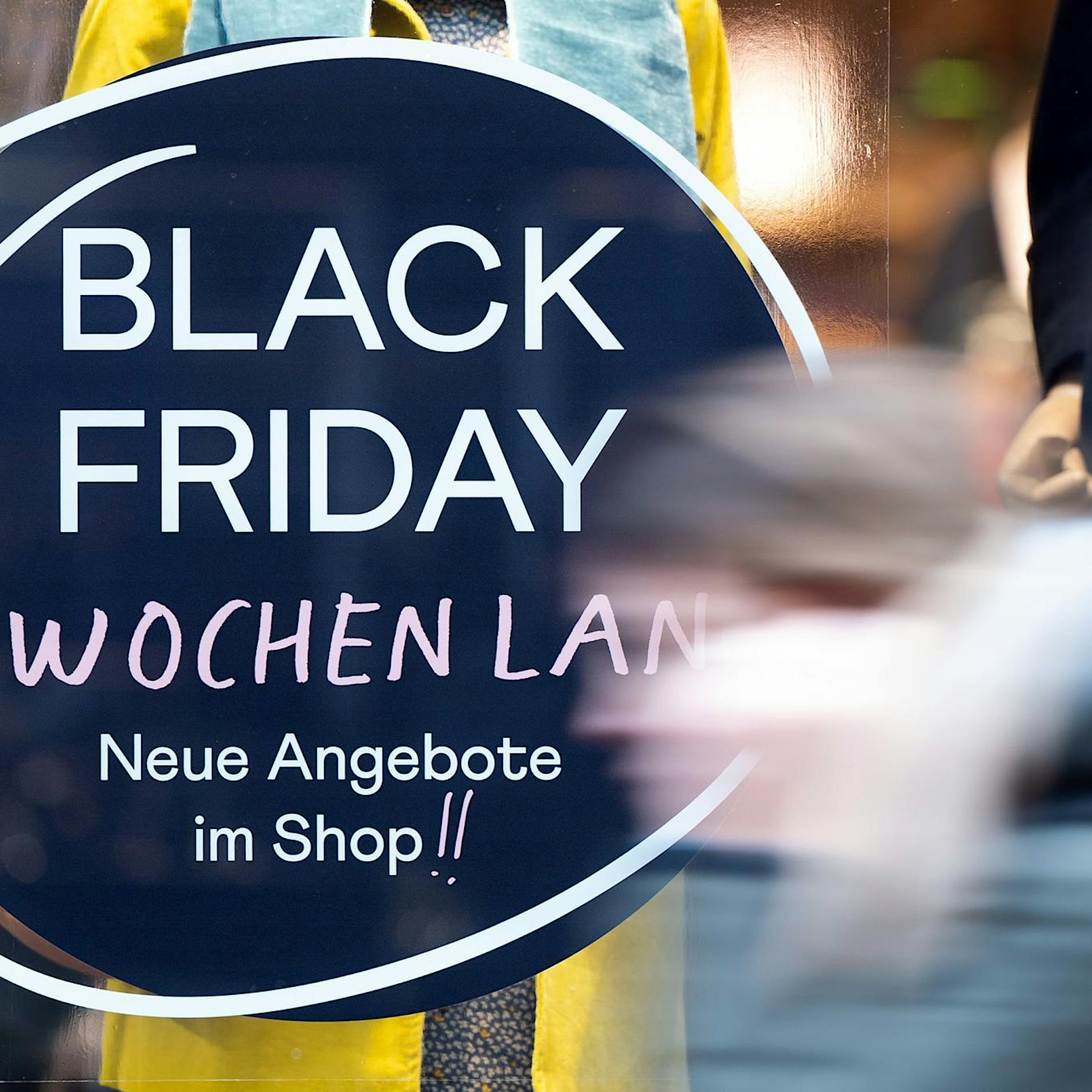 Inflation und knappe Kassen: Dunkle Wolken am Black Friday