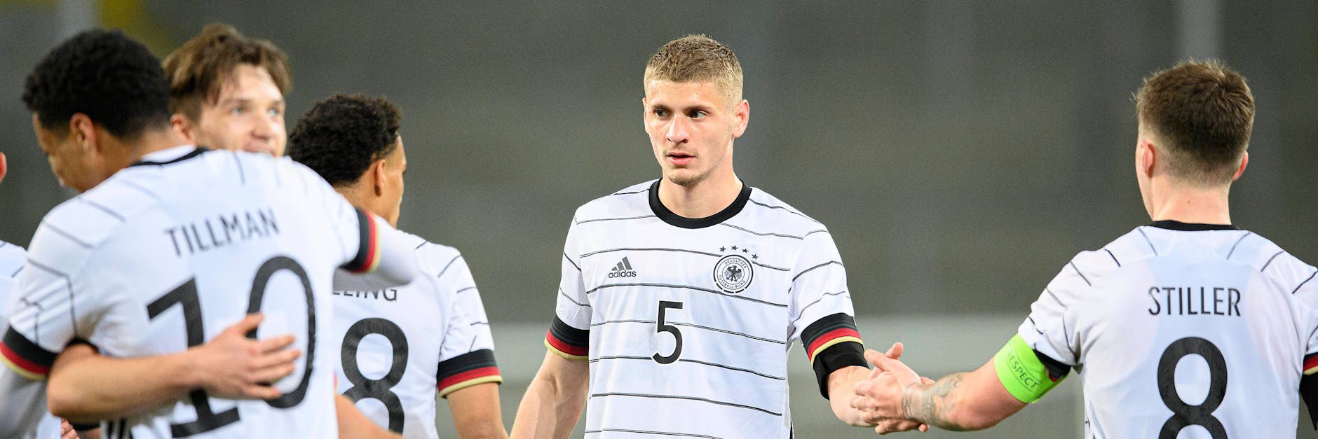 Marton Dardai (20) ist einer von 16 (!) Herthanern, die für ihre Nachwuchs-Nationalmannschaften am Ball sind. Vom Rivalen 1. FC Union wurde dagegen nur ein Talent berufen. 