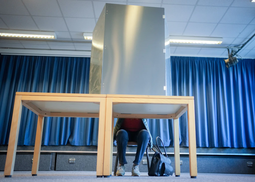 Wahlwiederholung in Berlin: Dutzende Politiker legen Verfassungsbeschwerde ein