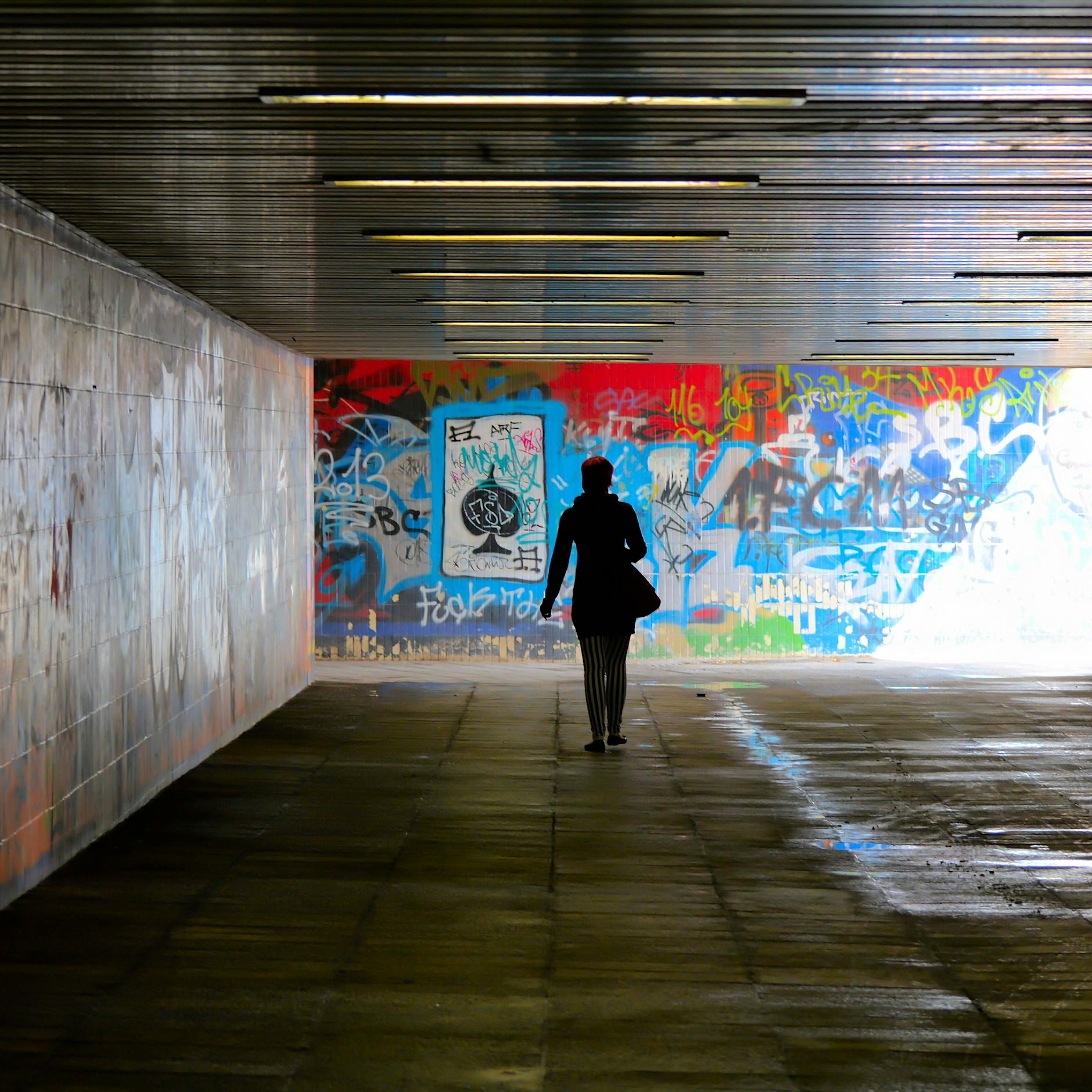 Digitale Gewalt von Männern an Frauen: Kein Schutz, kaum Hilfe