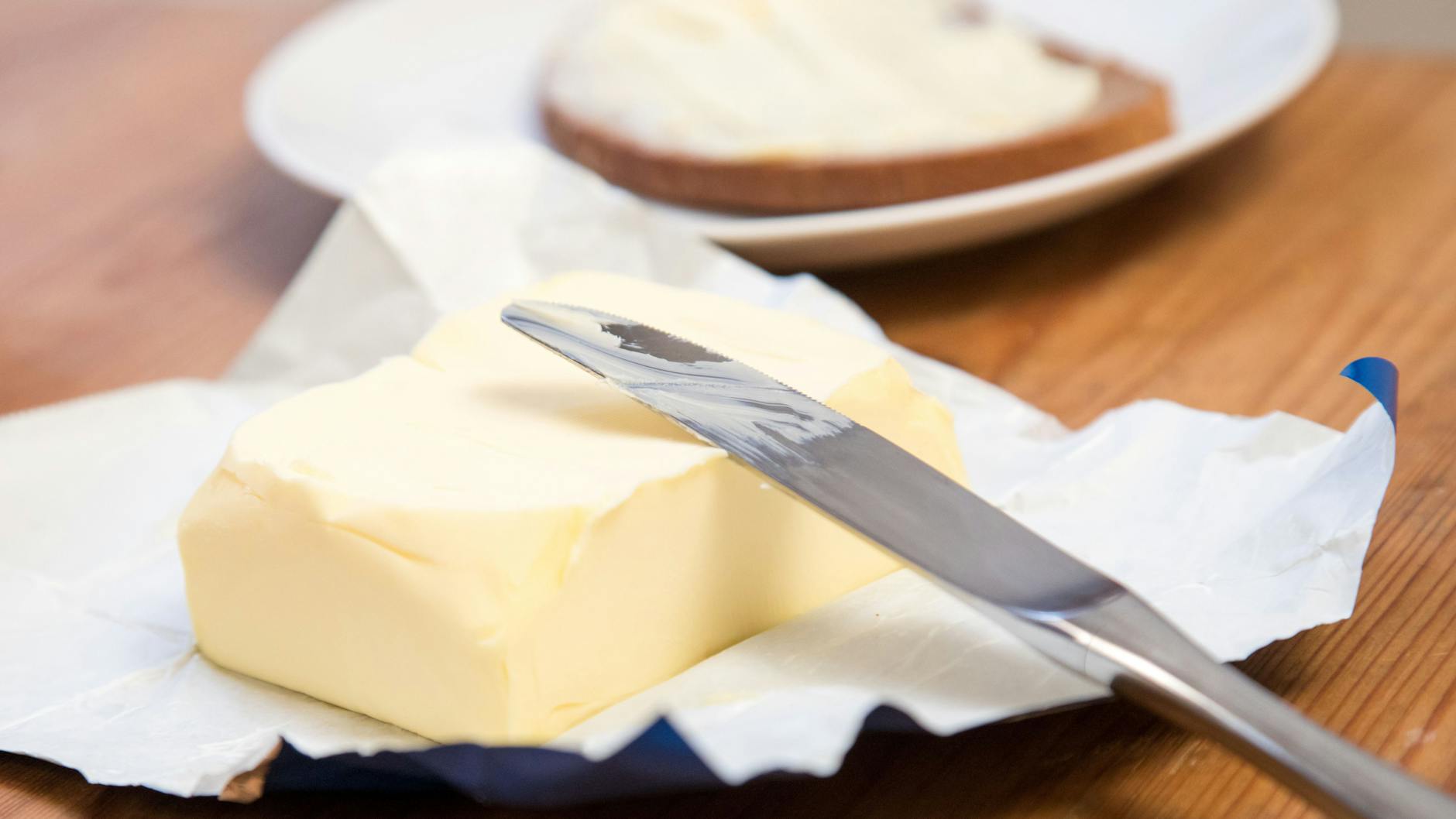 Ob Butter tatsächlich gesünder ist als Margarine oder doch eher andersherum? Daran scheiden sich die Geister.