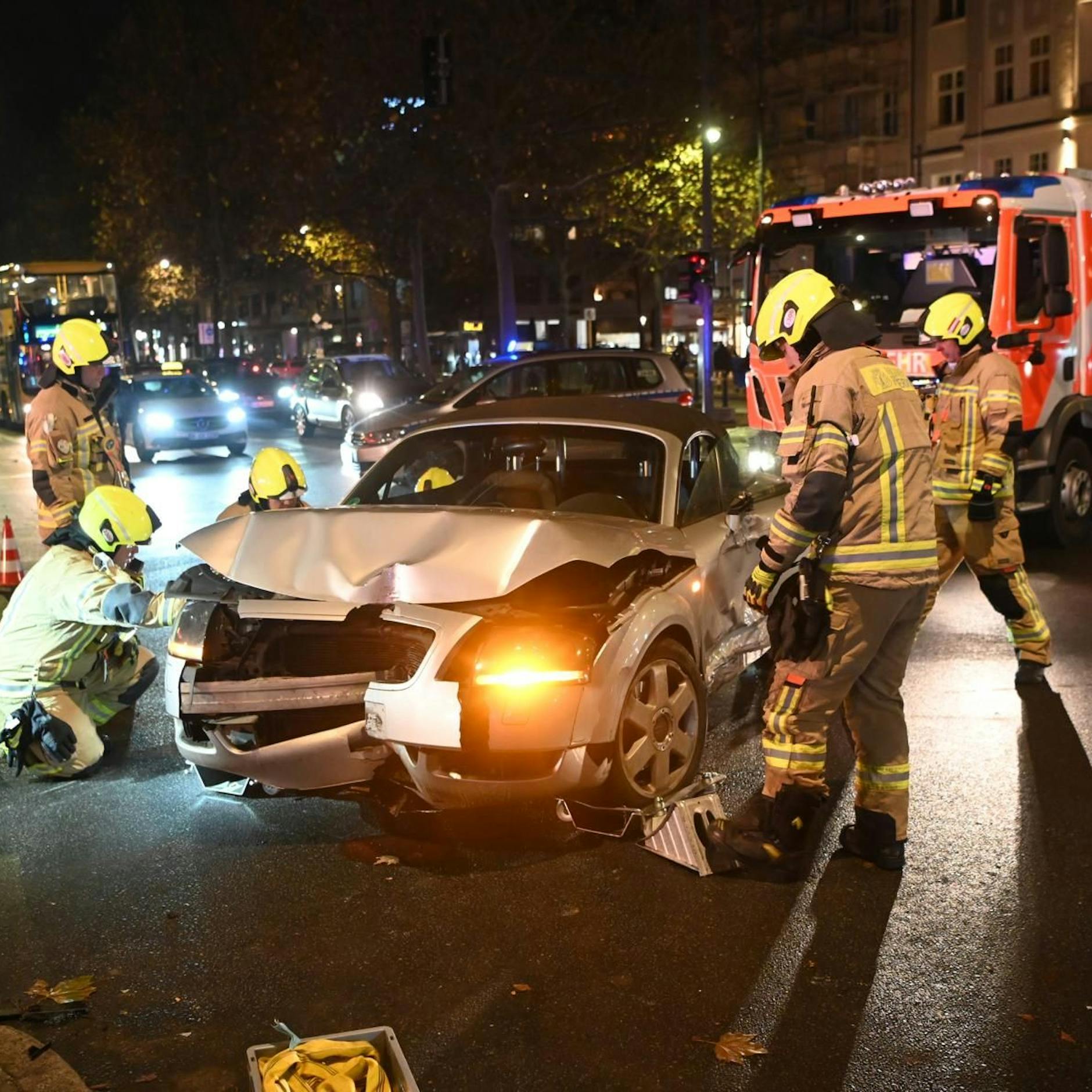 Image - Berlin-Charlottenburg: Frau nach Unfall am Kudamm verletzt
