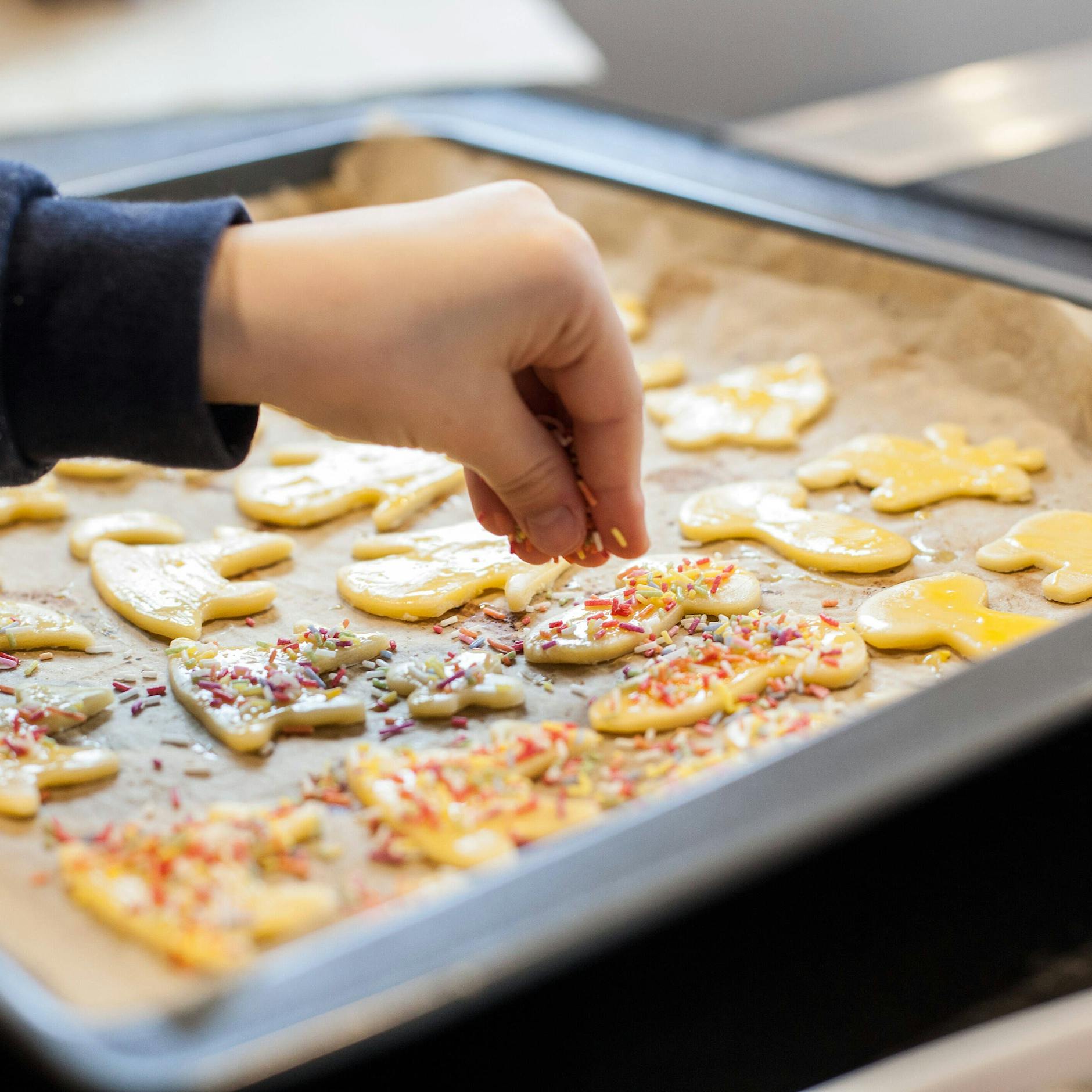 Backen ohne Ankleben: Backpapier, Backtrennfolie und Co – DAS ist die beste Wahl