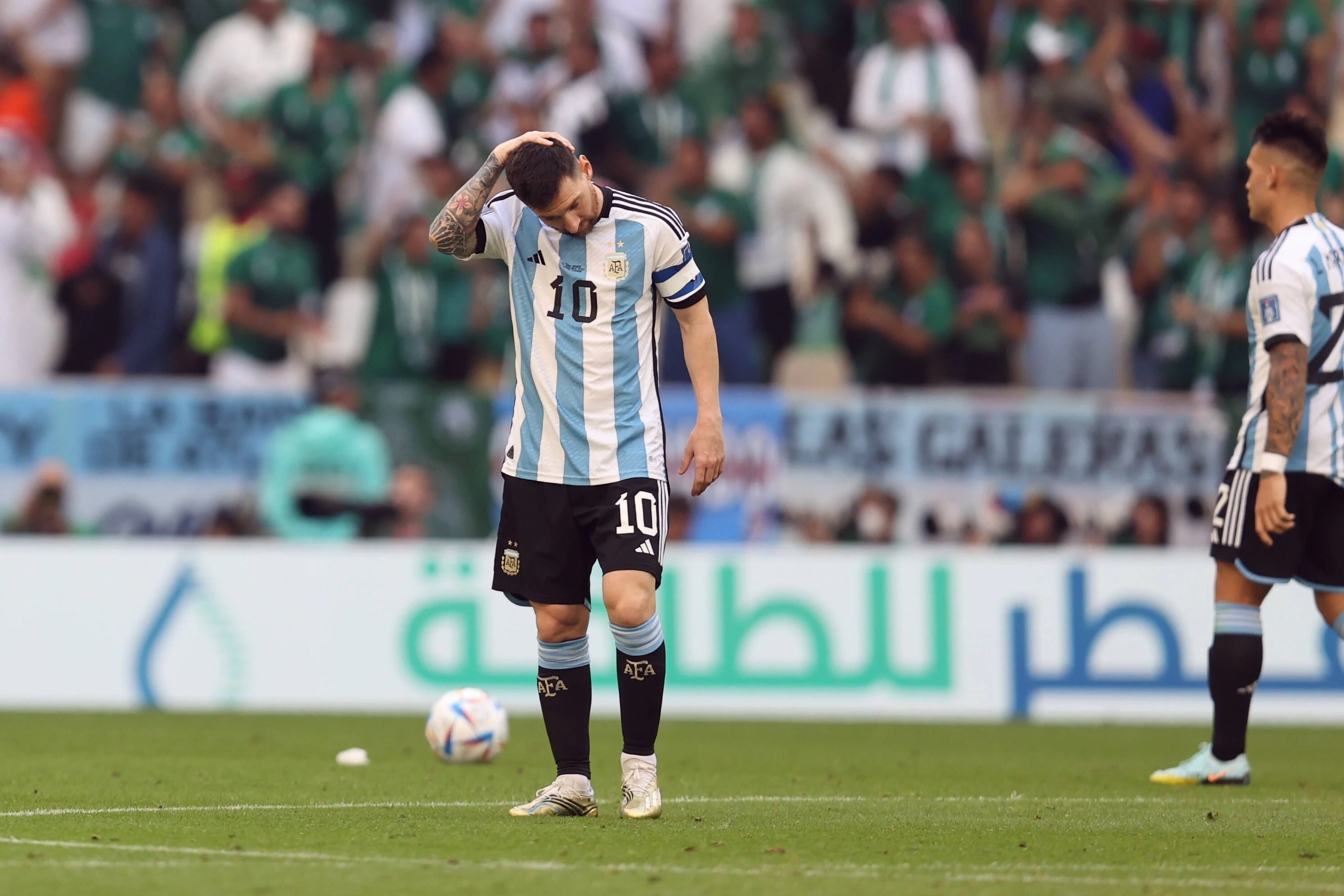 Lionel Messi traf zwar zum 1:0, legte mit Argentinien aber einen Fehlstart hin.