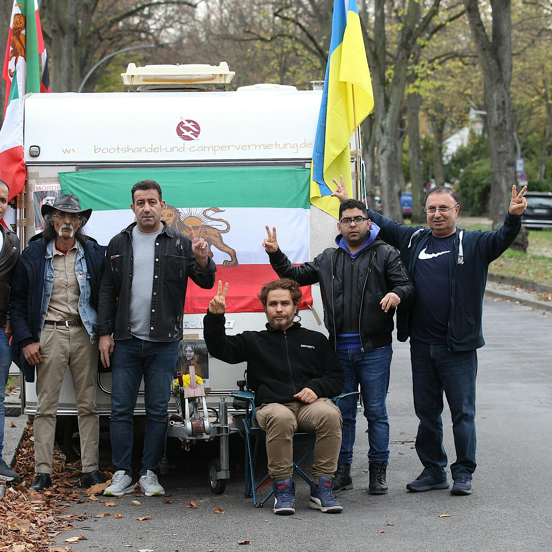 Zwei Monate Proteste im Iran: Wer in Berlin zeigt sich noch solidarisch?
