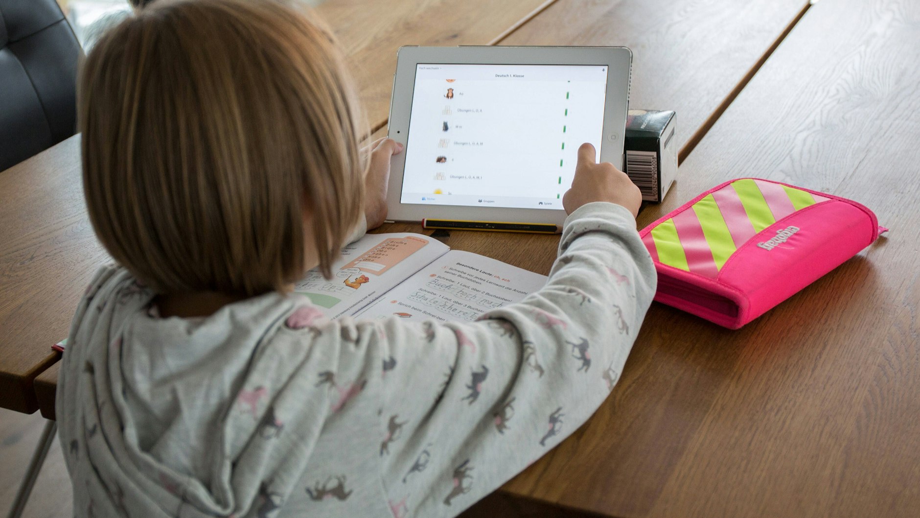 Nicht alle Kinder und Jugendlichen haben den gleichen Zugang zum Internet. 