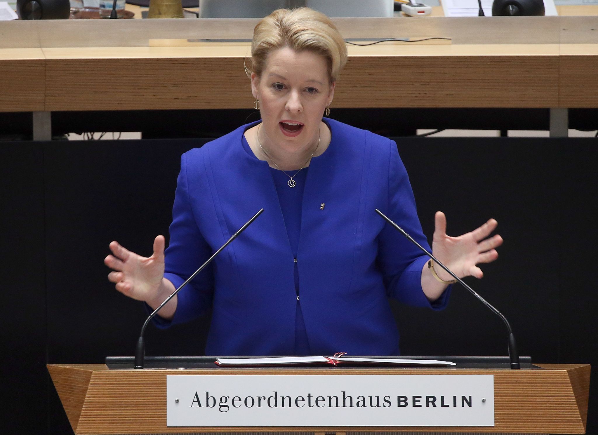 Image - Miese Umfrage-Ergebnisse: Verliert Franziska Giffey ihr Bürgermeisteramt?