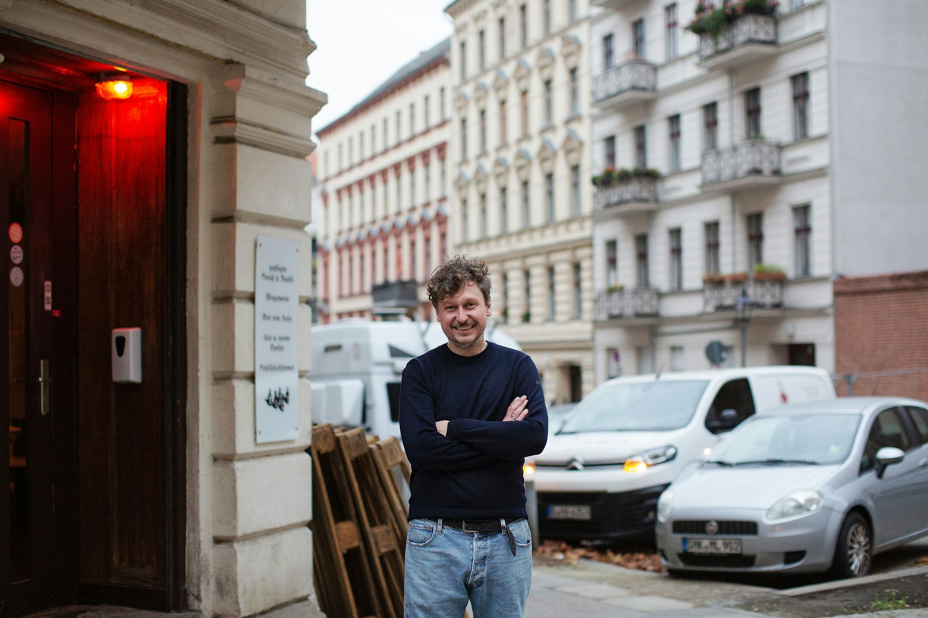 Tomasz Dorniak, der Besitzer des Weinvereins Kreuzberg.