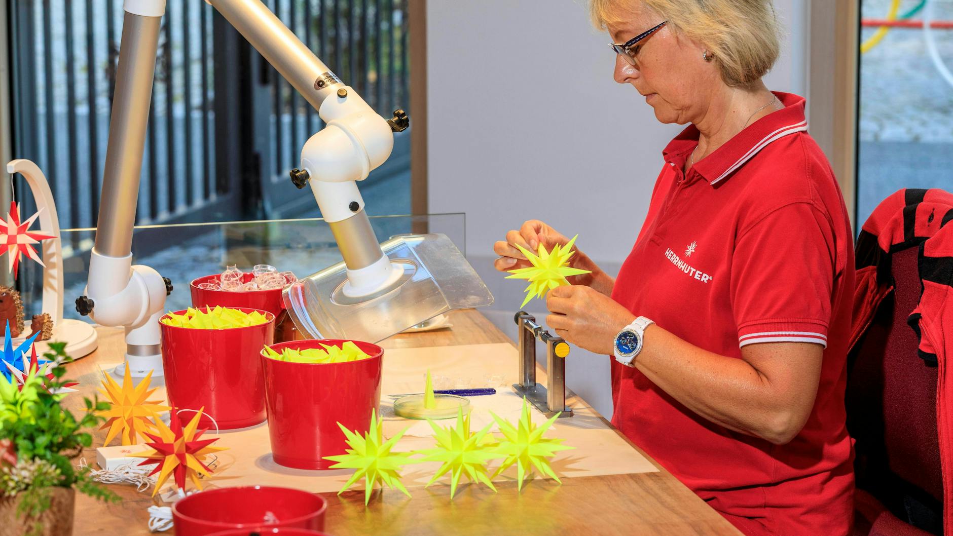 Seit 125 Jahren werden im sächsischen Herrnhut die Sterne produziert.