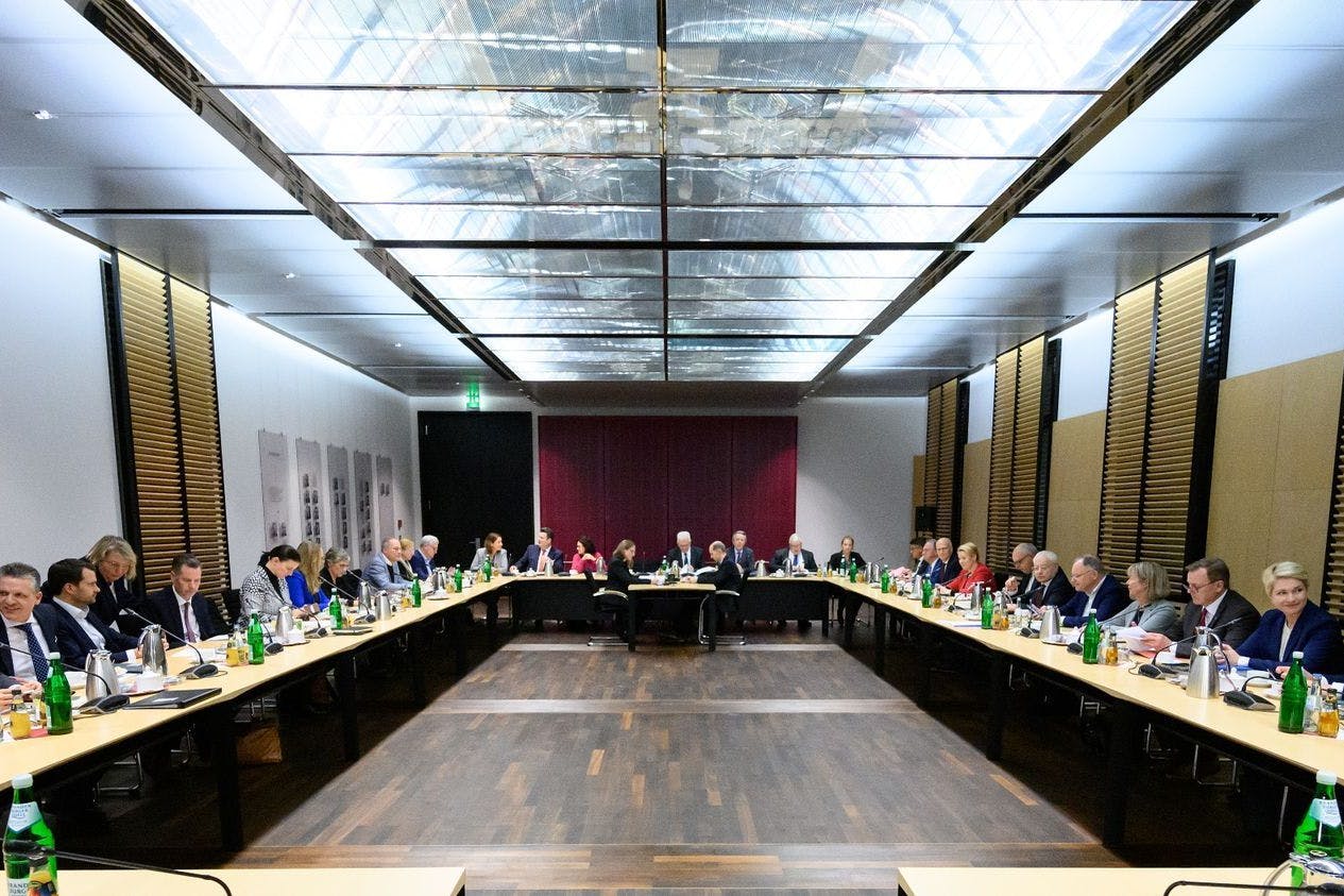 Der Vermittlungsausschuss zum Bürgergeld im Bundesrat: Das Bürgergeld wird das Hartz-IV-System ab 2023 ersetzen. 