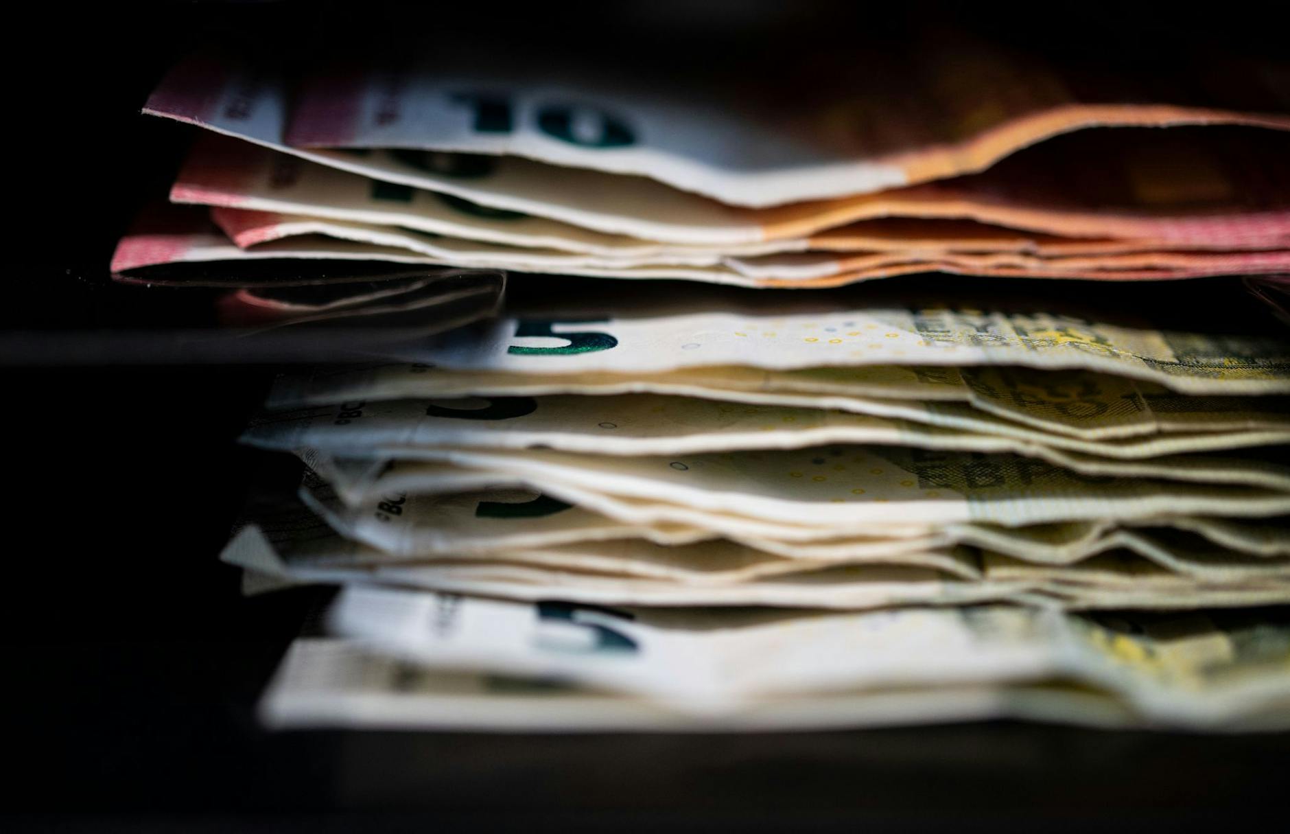 ARCHIV - Das Bürgergeld soll das heutige Hartz-IV-System ablösen.