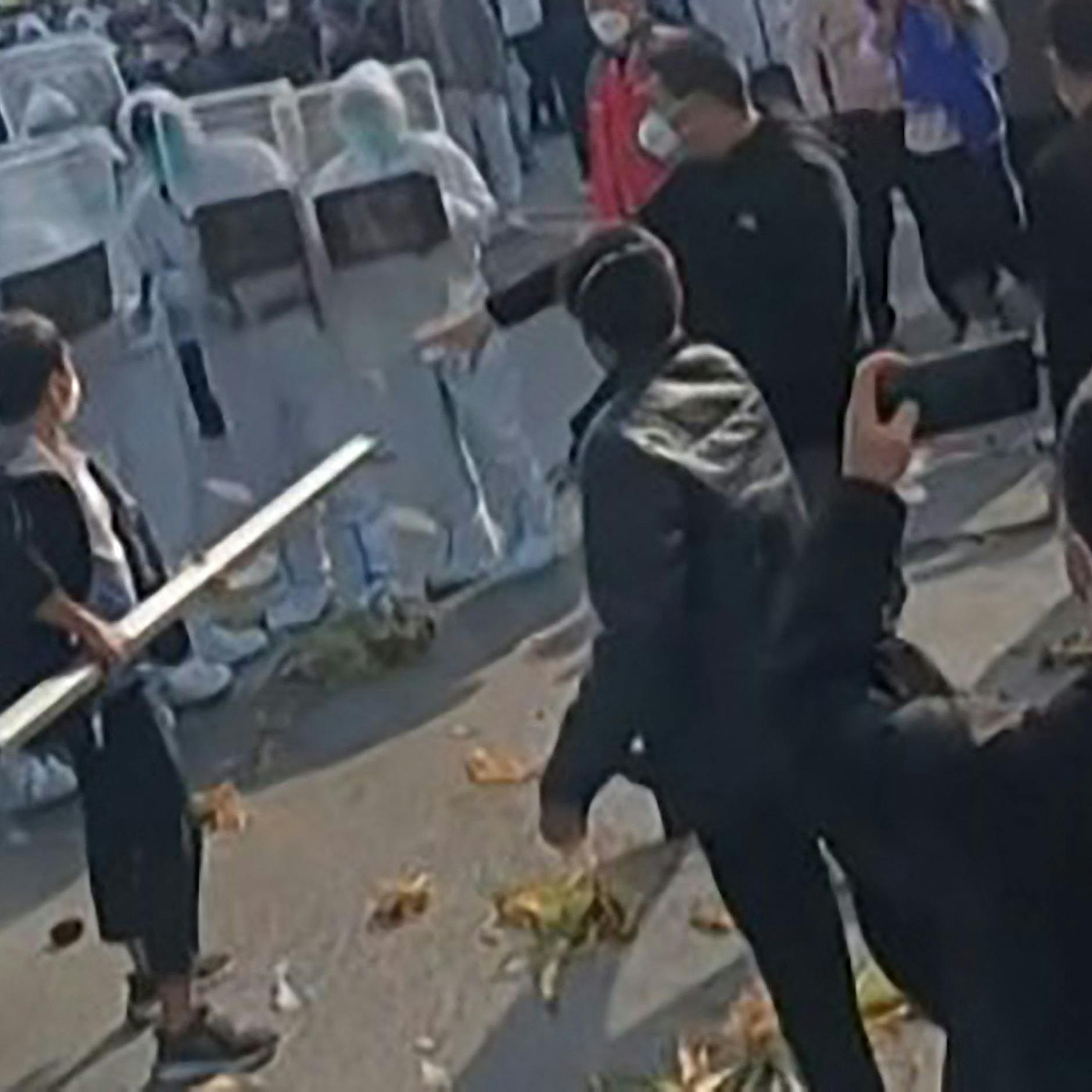 Wegen strenger Corona-Regeln: Aufstand bei Foxconn in China