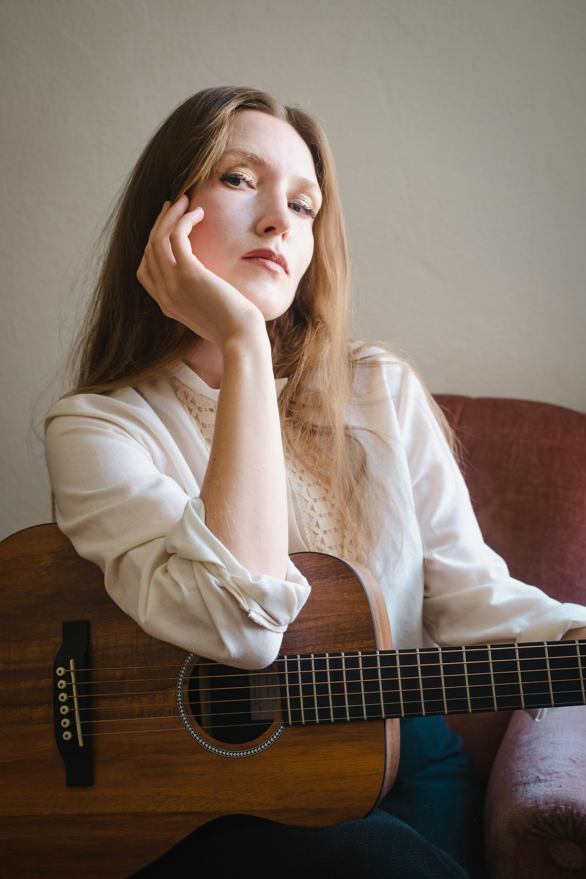 Stella Sommer kann ganz schön gut posen.