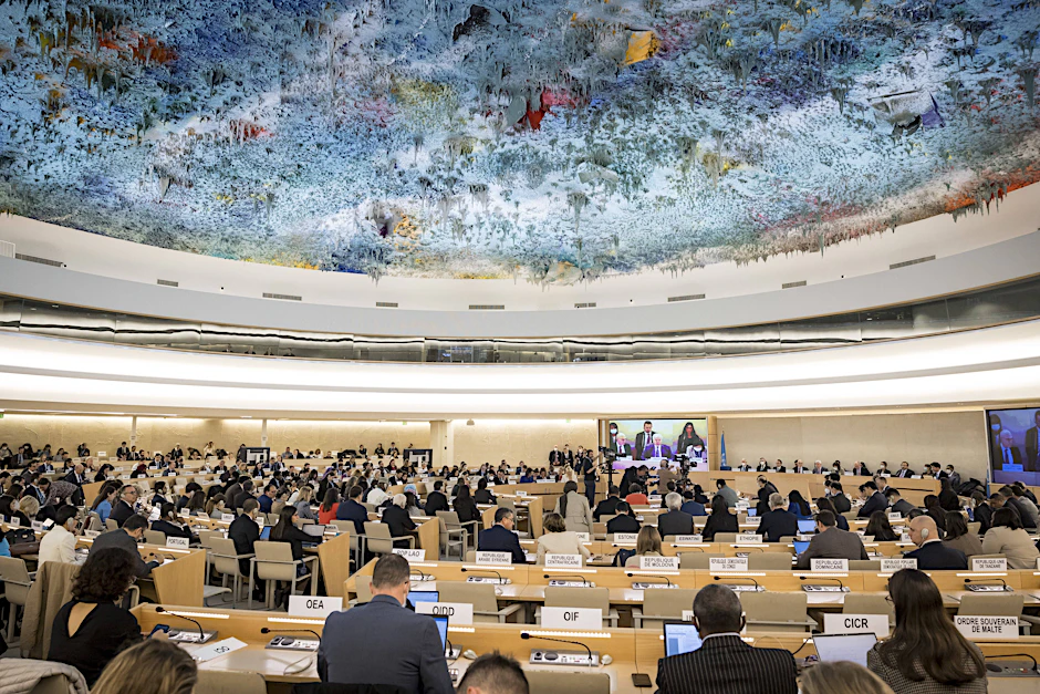 Der UN-Menschenrechtsrat hat eine internationale Untersuchung der blutigen Niederschlagung der Proteste im <a href="https://www.berliner-zeitung.de/topics/iran">Iran</a> beschlossen