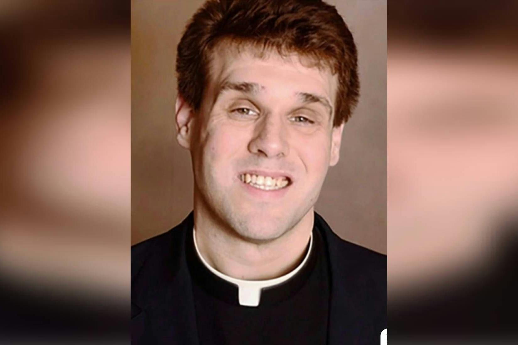 Priester Travis Clark drehte ein Sex-Video in einer Kirche.