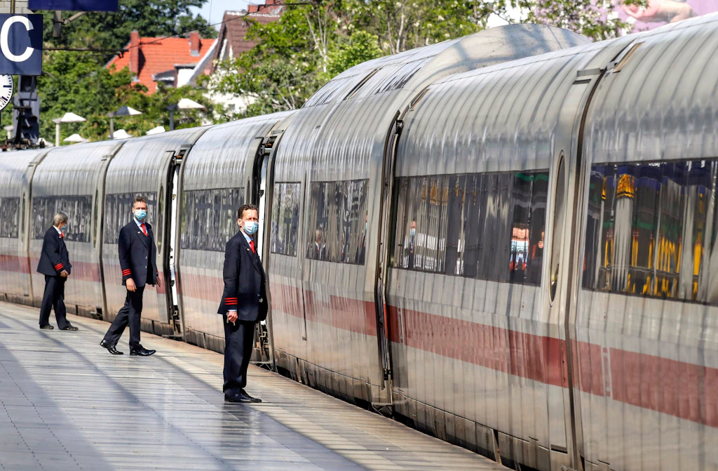 Neue Zahlen der DB: Bordbistros und Zugtoiletten fallen immer öfter aus