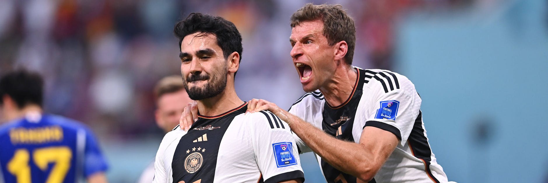 Trotz der Niederlage gegen Japan haben Ilkay Gündogan und Thomas Müller noch Chancen aufs Achtelfinale. Aber: Nicht mal zwei Siege sind dafür eine Garantie. 