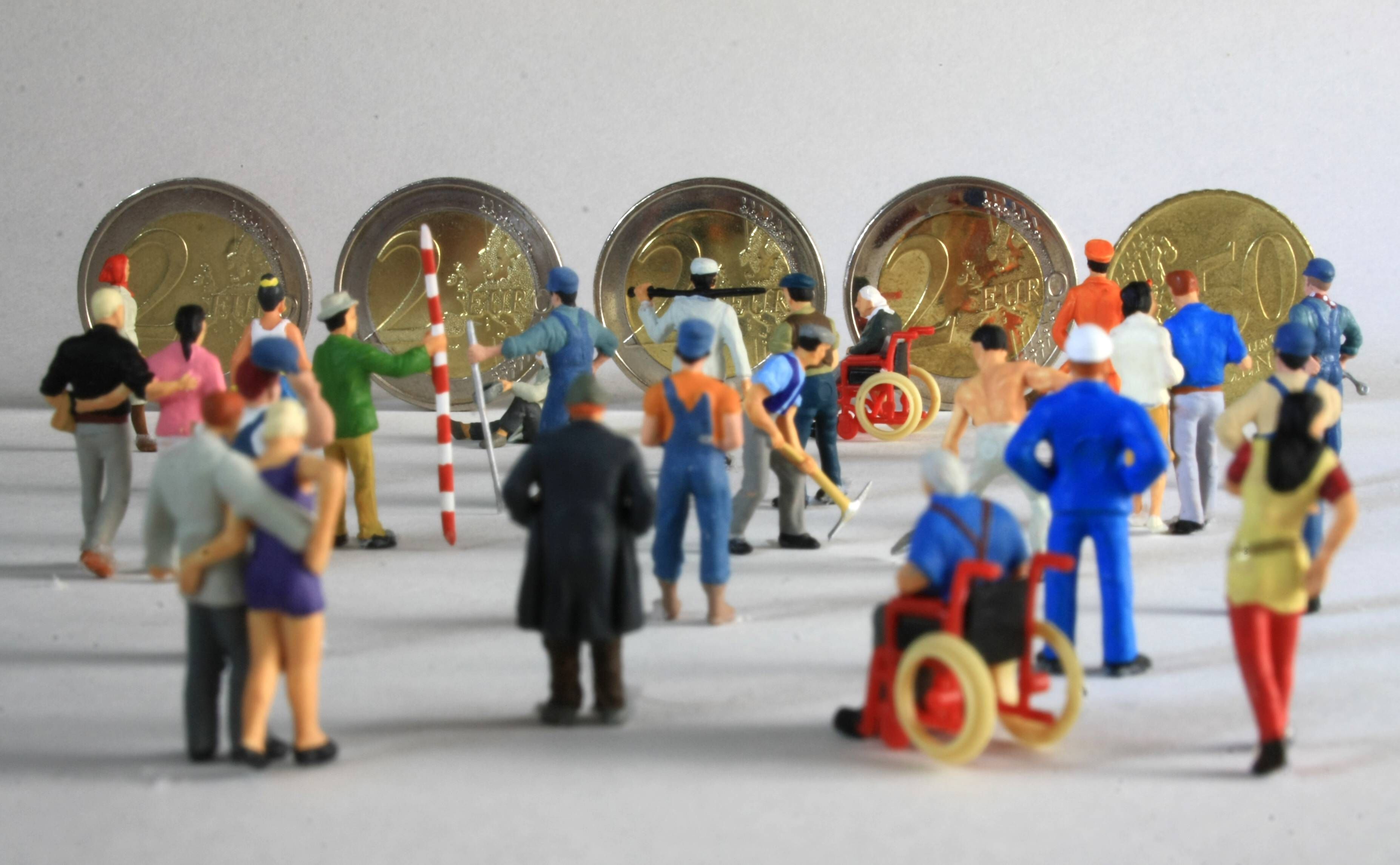 Image - Bürgergeld vs. Gehalt: Lohnt es sich überhaupt noch, arbeiten zu gehen? Der große KURIER-Vergleich