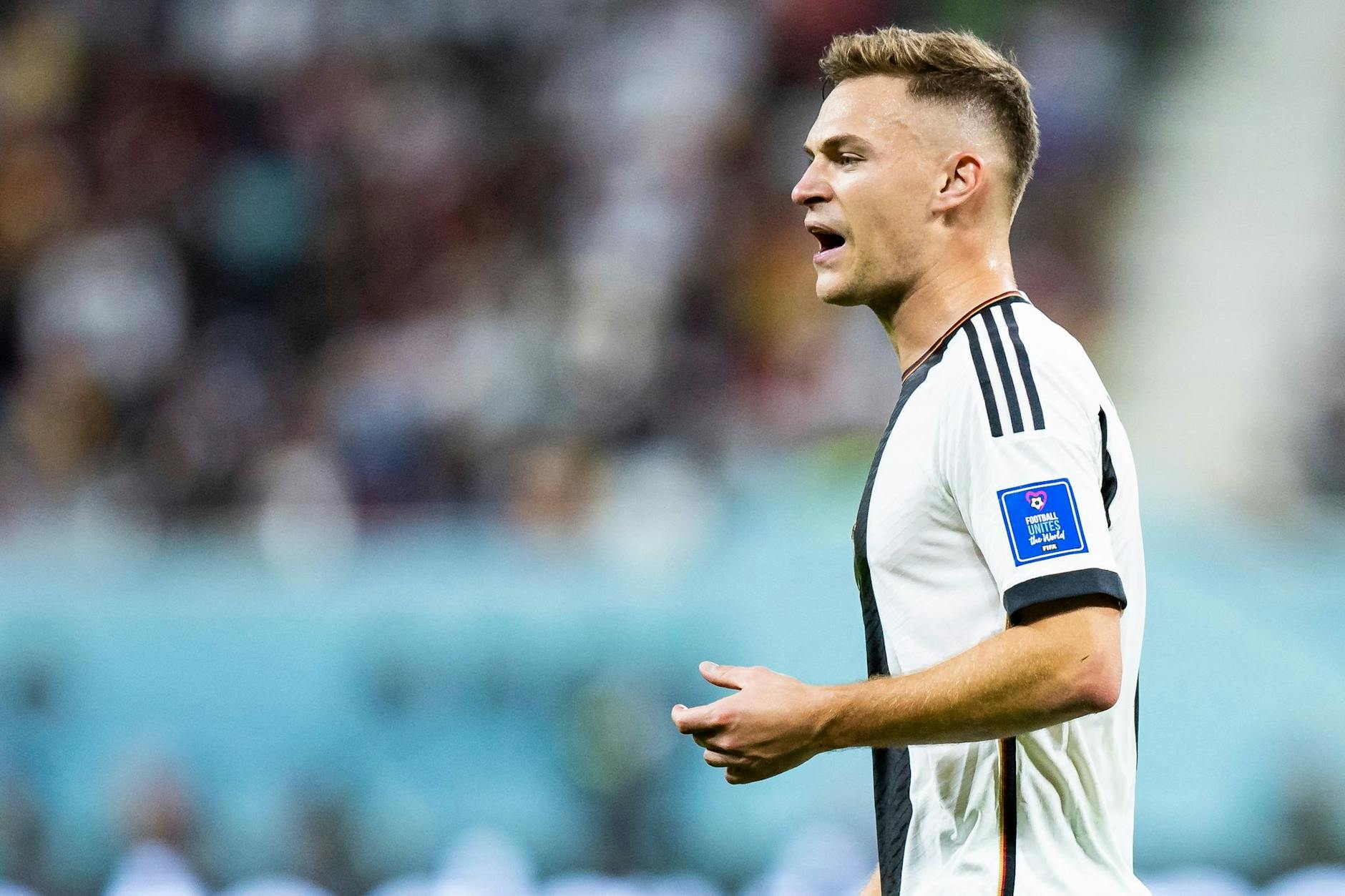ARCHIV - Kann sowohl im Mittelfeldzentrum als auch auf der Außenverteidigerposition eingesetzt werden: Joshua Kimmich.
