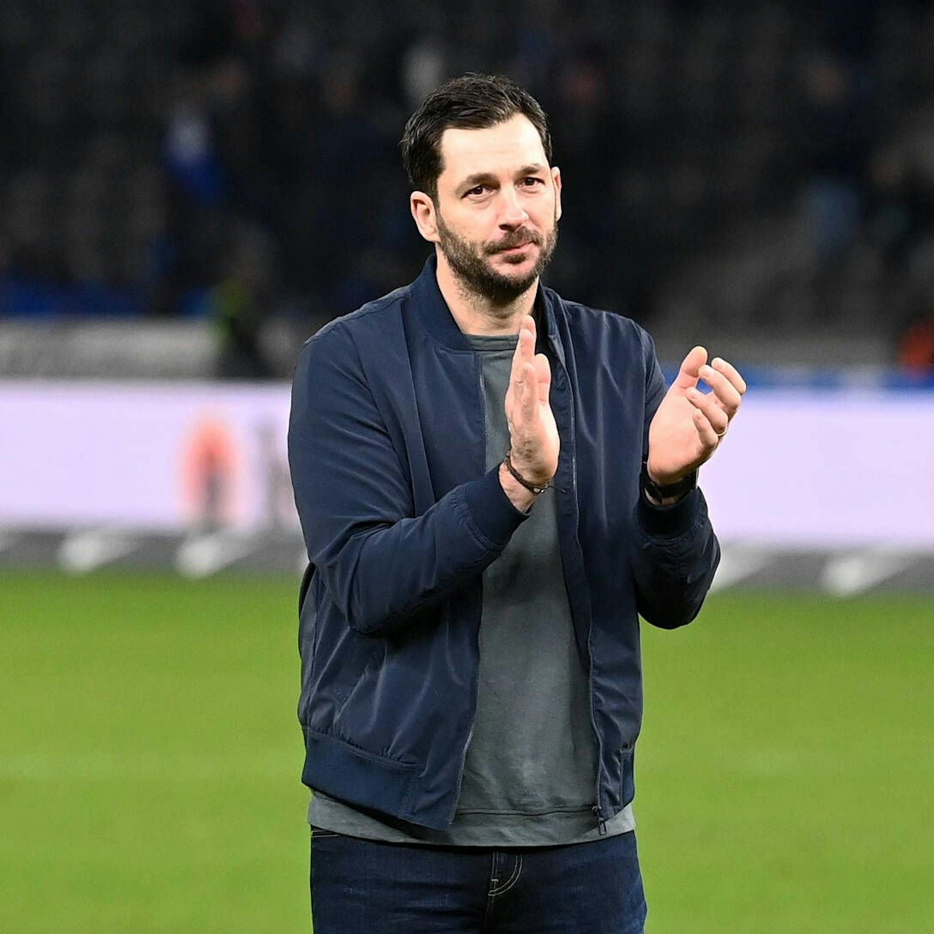 Wer später kam, hat weniger Kohle! Herthas Sandro Schwarz: „Geld ist bei uns kein Thema“