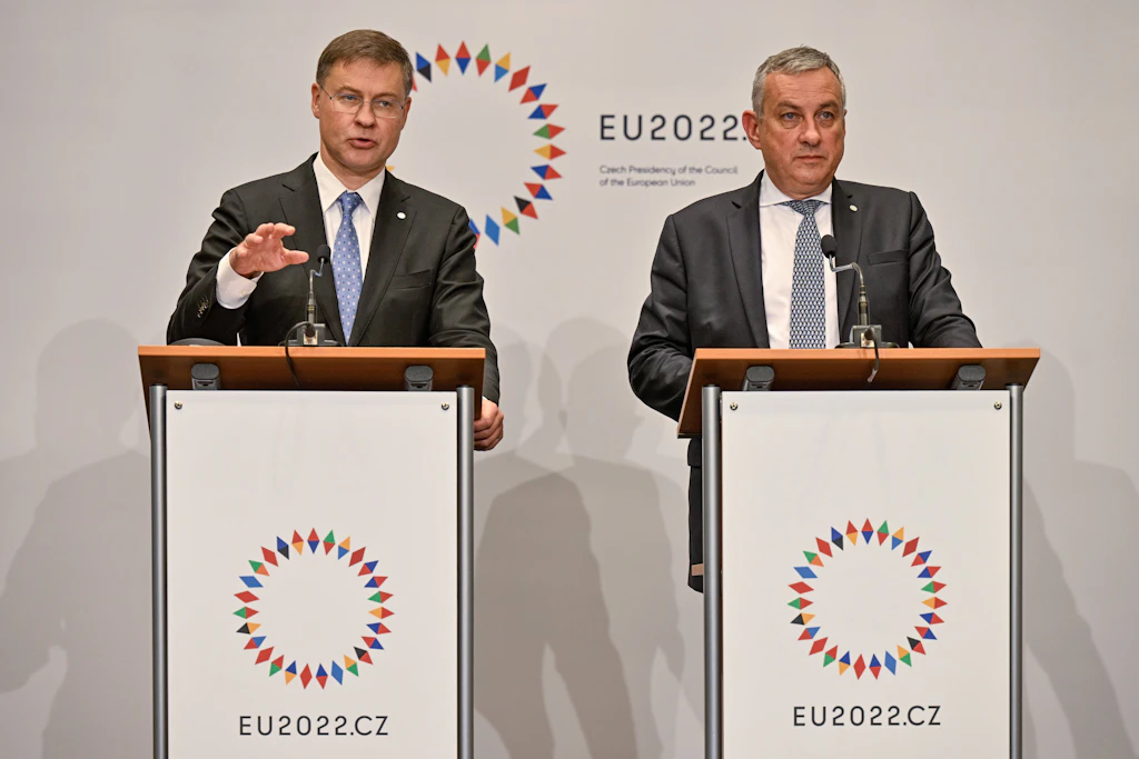 Handelskrieg zwischen USA und EU: „Ein gefährliches Spiel“