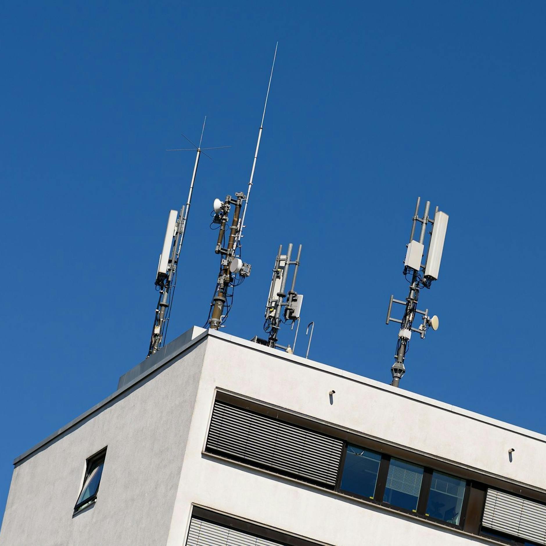 Schleppender Ausbau: Minister droht Handynetz-Betreibern mit Strafen