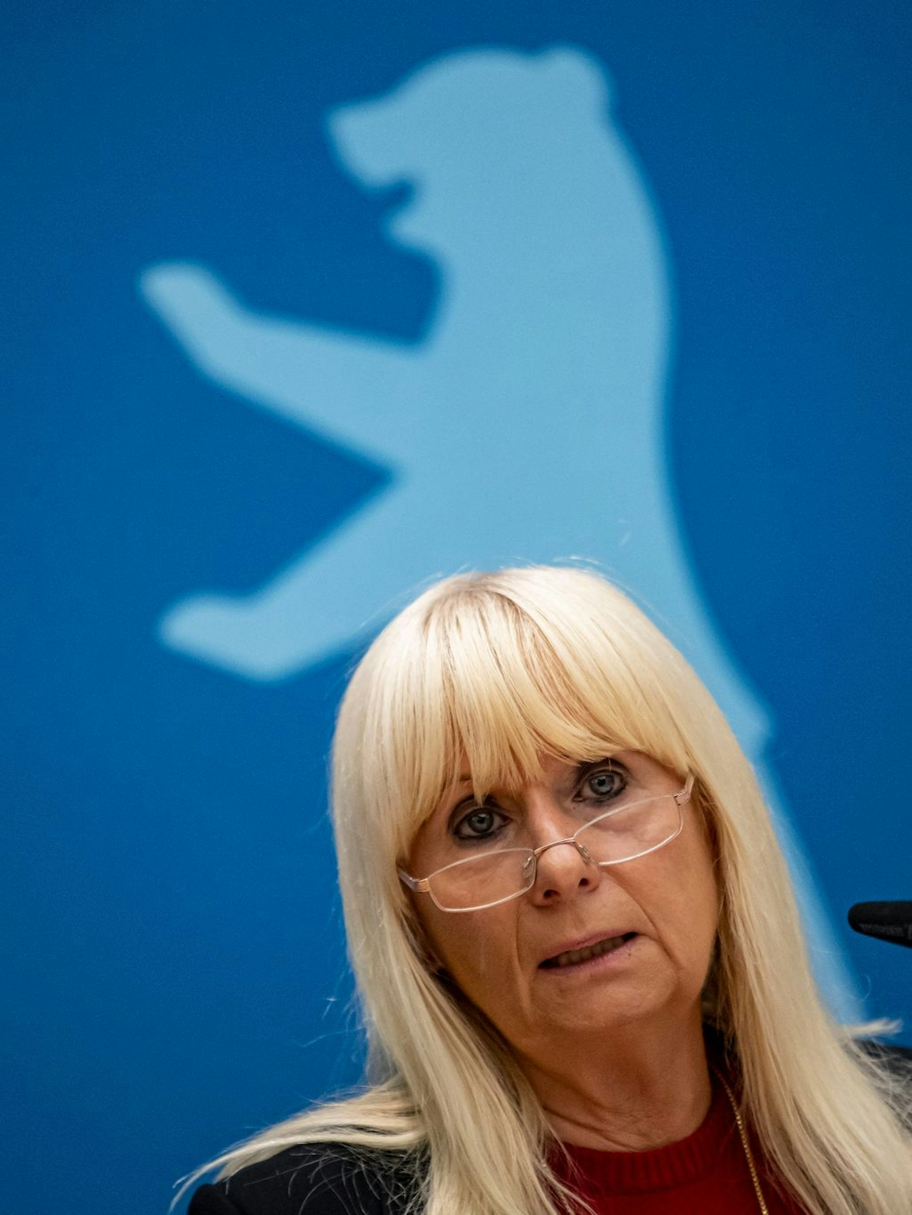 Innensenatorin Iris Spranger kritisierte die Kollegin öffentlich. Die bisherige Antwort von Gote zu den geplanten kurzfristigen Maßnahmen sei „überhaupt nicht befriedigend“.