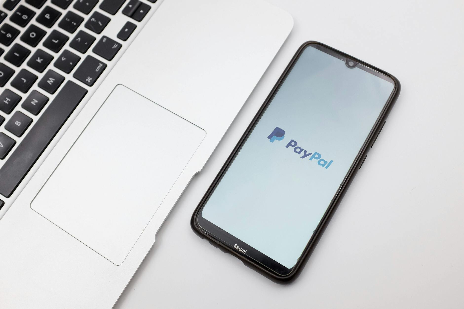 Paypal will Strafgebühren von bis zu zehn Euro von inaktiven Nutzern verlangen.