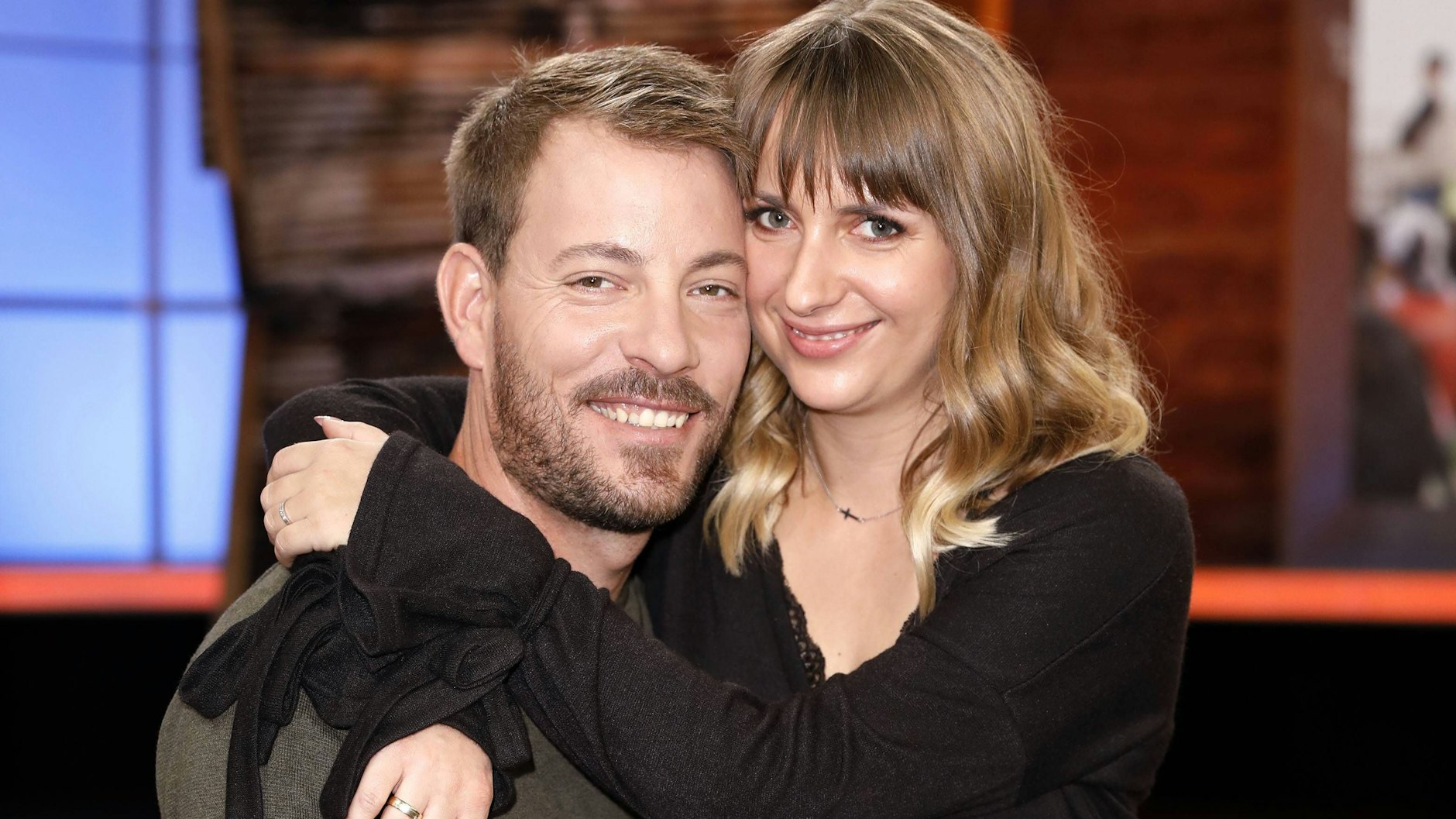 Anna und Gerald Heiser im Jahr 2018. Mittlerweile haben sie zwei Kinder. Doch die Geburt der Tochter war dramatisch, wie die „Bauer sucht Frau“-Stars jetzt bei „Goodbye Deutschland“ erzählen.