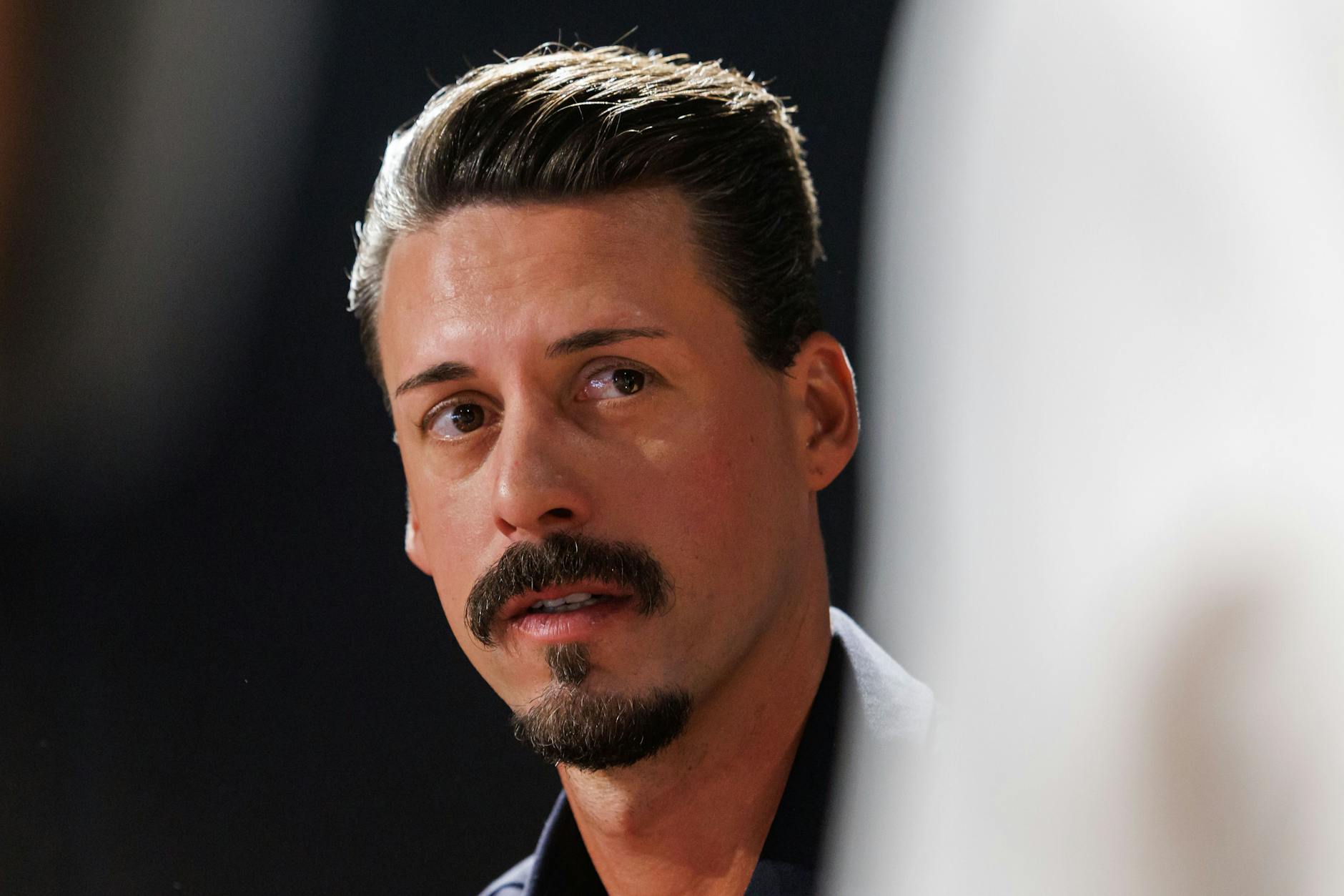 Sandro Wagner: Der ehemalige Fußballprofi bei einem Training. Bei der WM 2022 in Katar ist er TV-Experte beim ZDF.