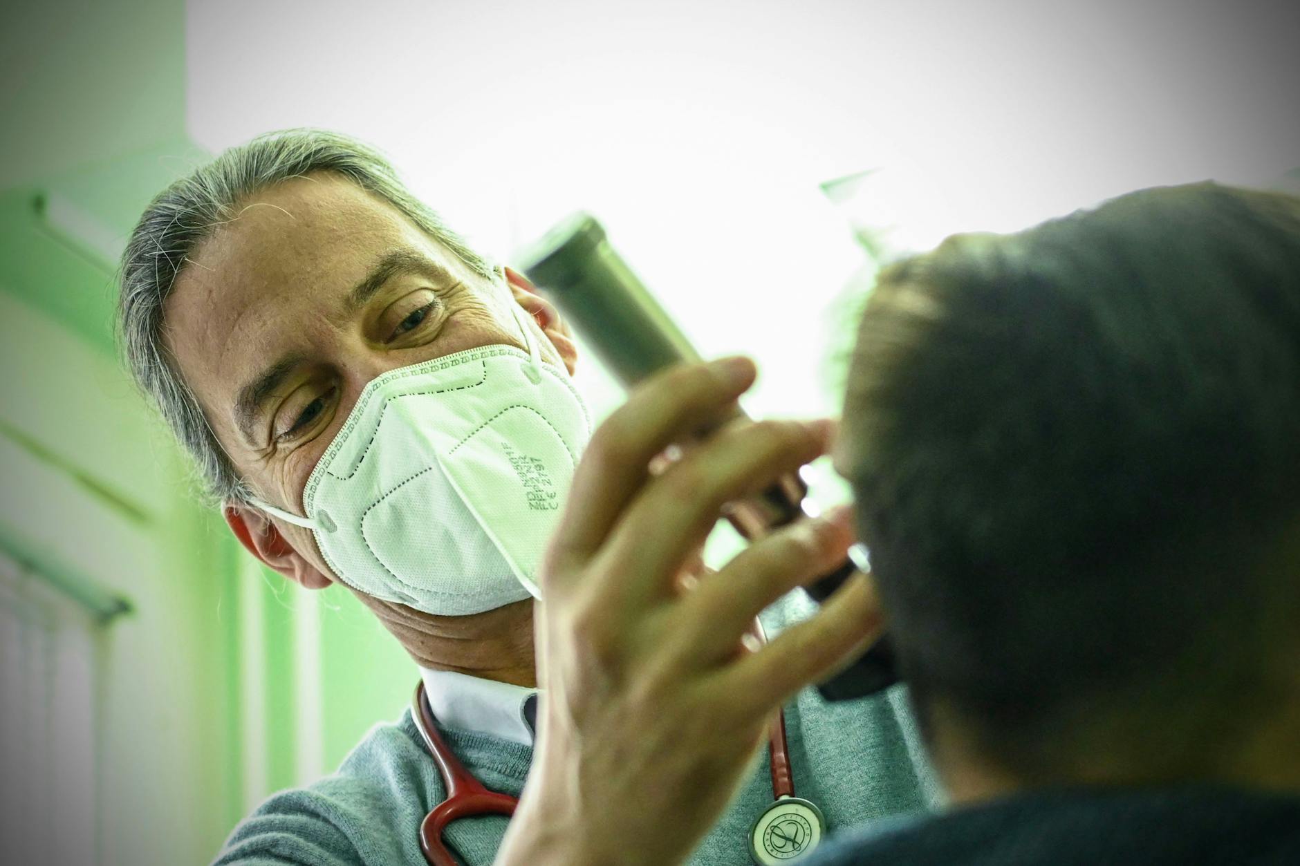 Kinderarzt Jakob Maske vermeldet aktuell ein ungewöhnlich hohes Aufkommen an Erkältungskrankheiten.