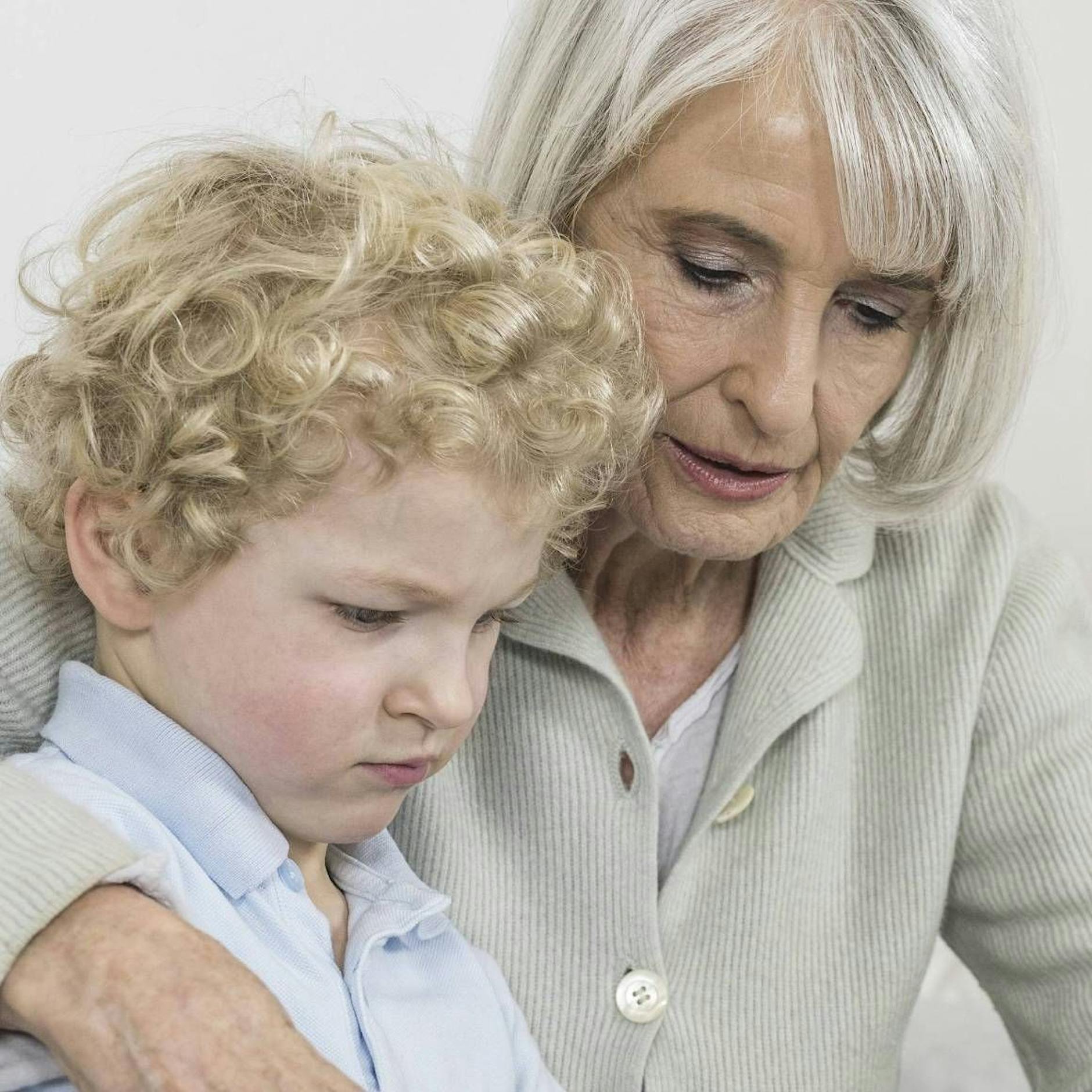 Advent mit Enkelkindern: Erst wird gebastelt, dann gebacken