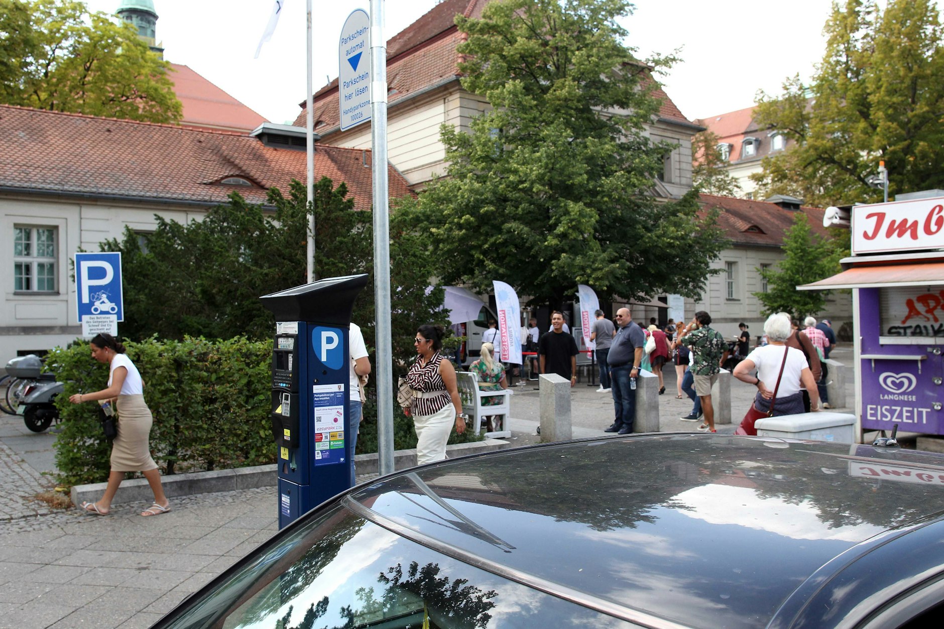 Die neue Parkzone an der Amrumer und Föhrer Straße in Wedding sorgte im August für Ärger, weil auch das Krankenpflegepersonal des Charité-Standorts Virchow zahlen muss.