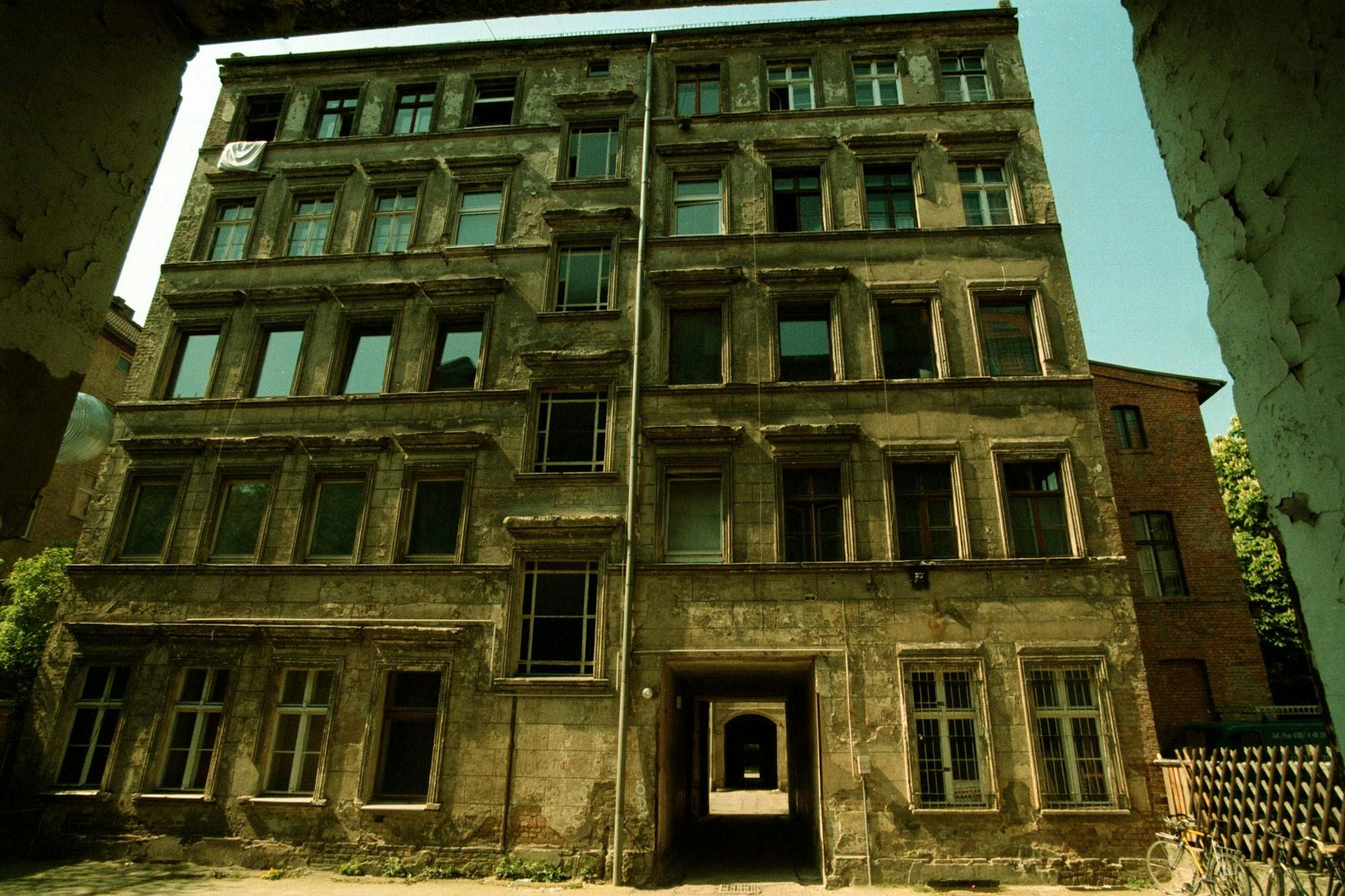 So sah es im April 1999 in der Kastanienallee 12 aus. 