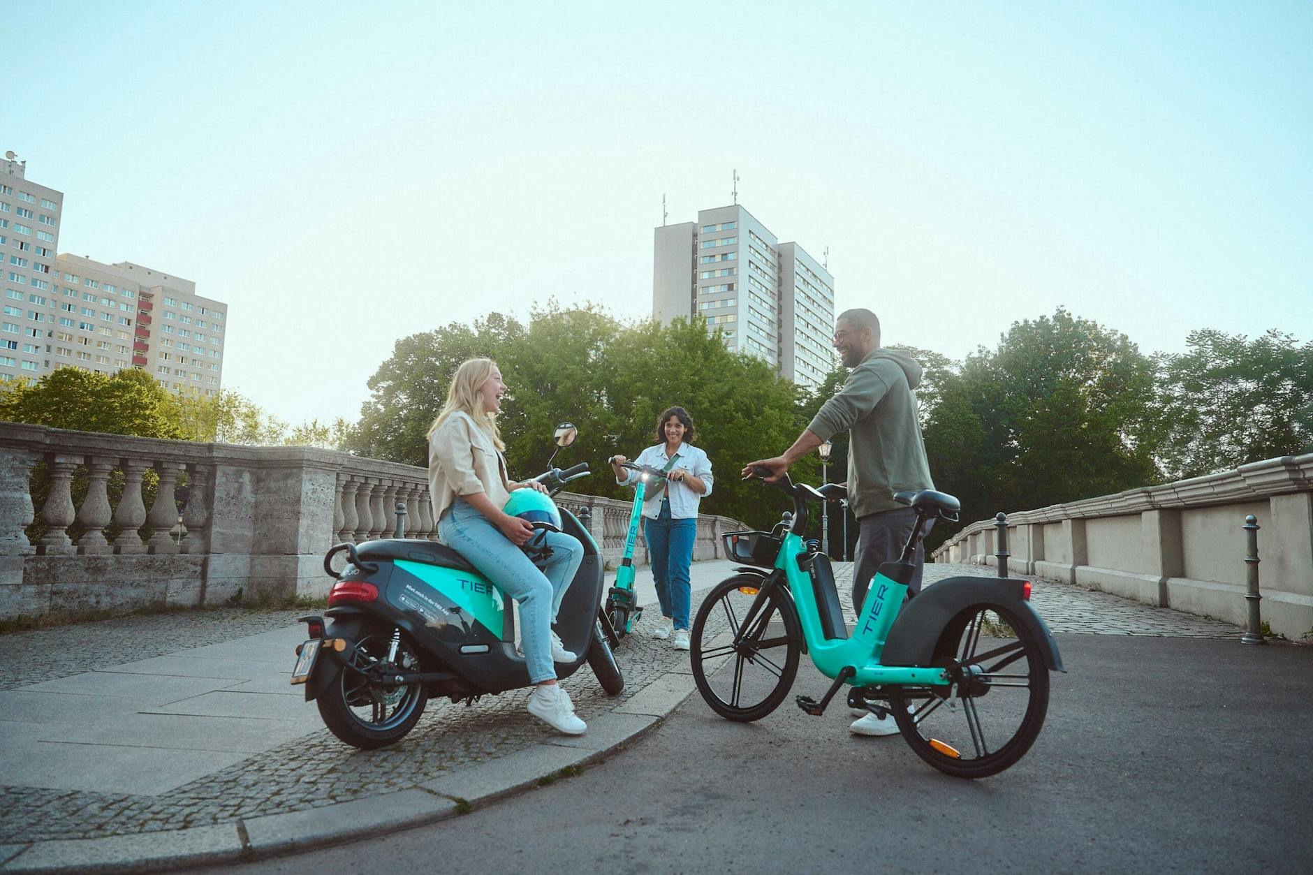 Das E-Moped ist raus. Tier Mobility bietet nur noch E-Scooter und E-Bikes an.