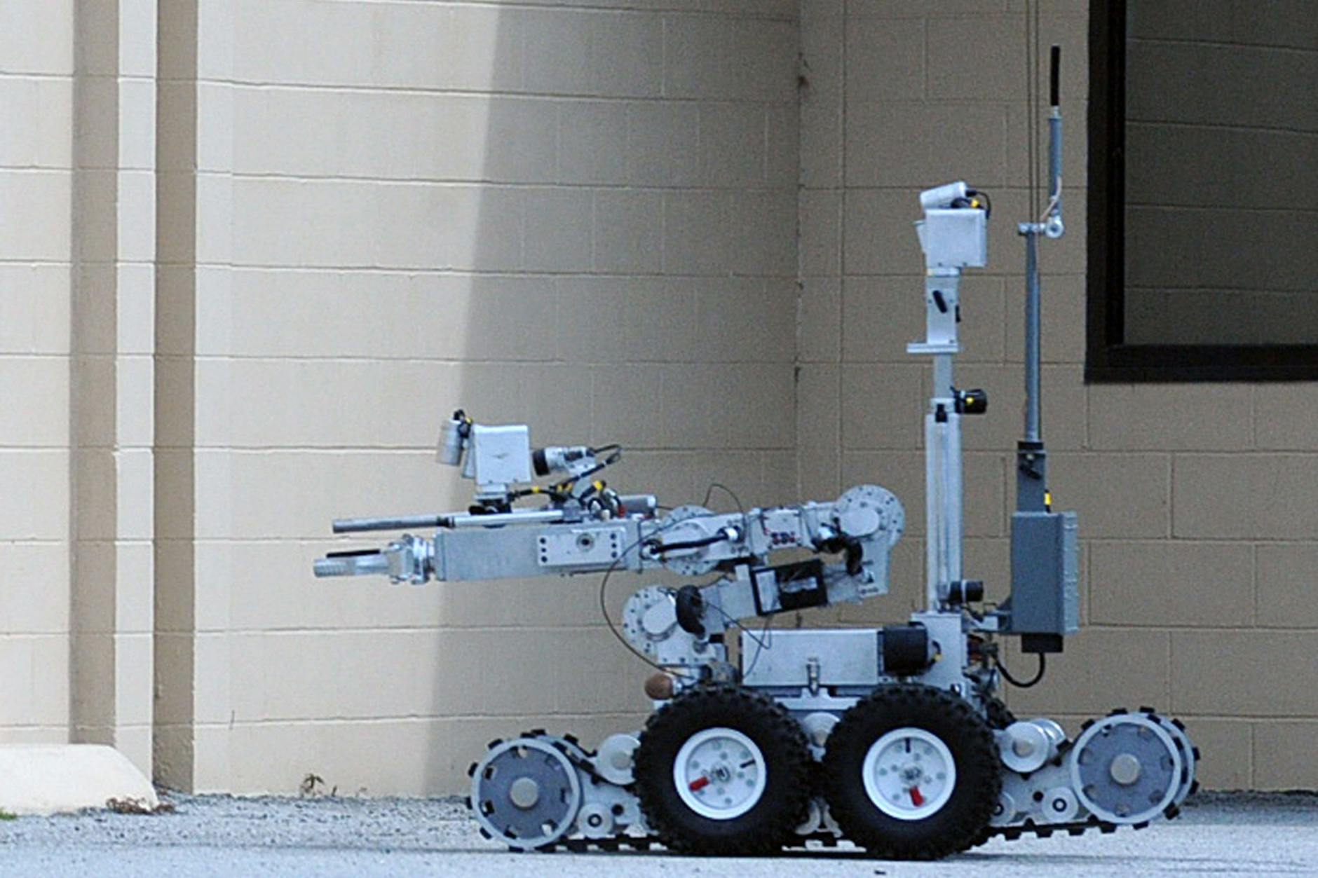Ein Bombenentschärfungsroboter von Remotec. Die Polizei von San Francisco will ähnliche Roboter einsetzen, die auch tödliche Gewalt anwenden können