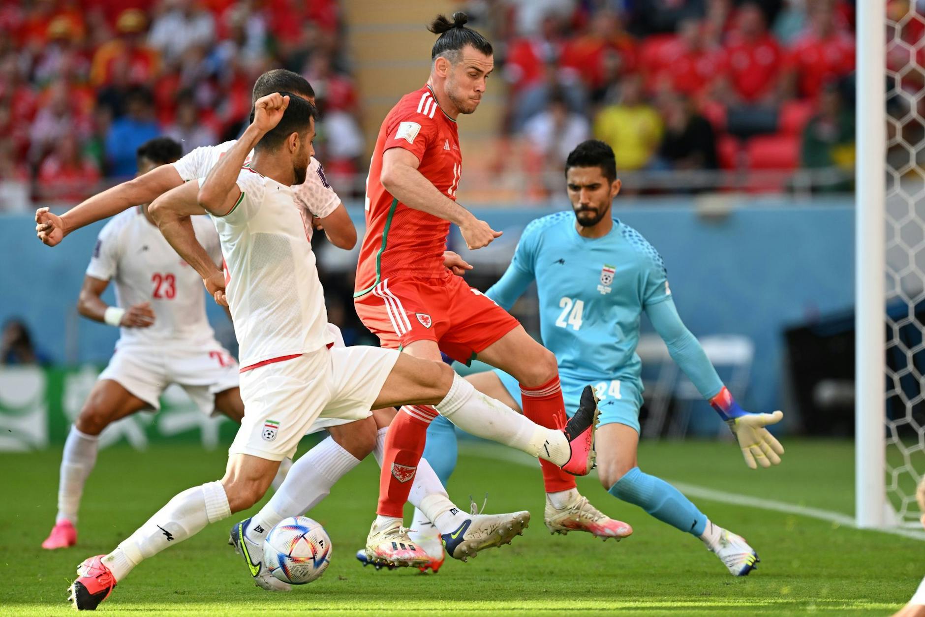 Chancen für Wales wie diese von Gareth Bale (m.) gab es wenige.