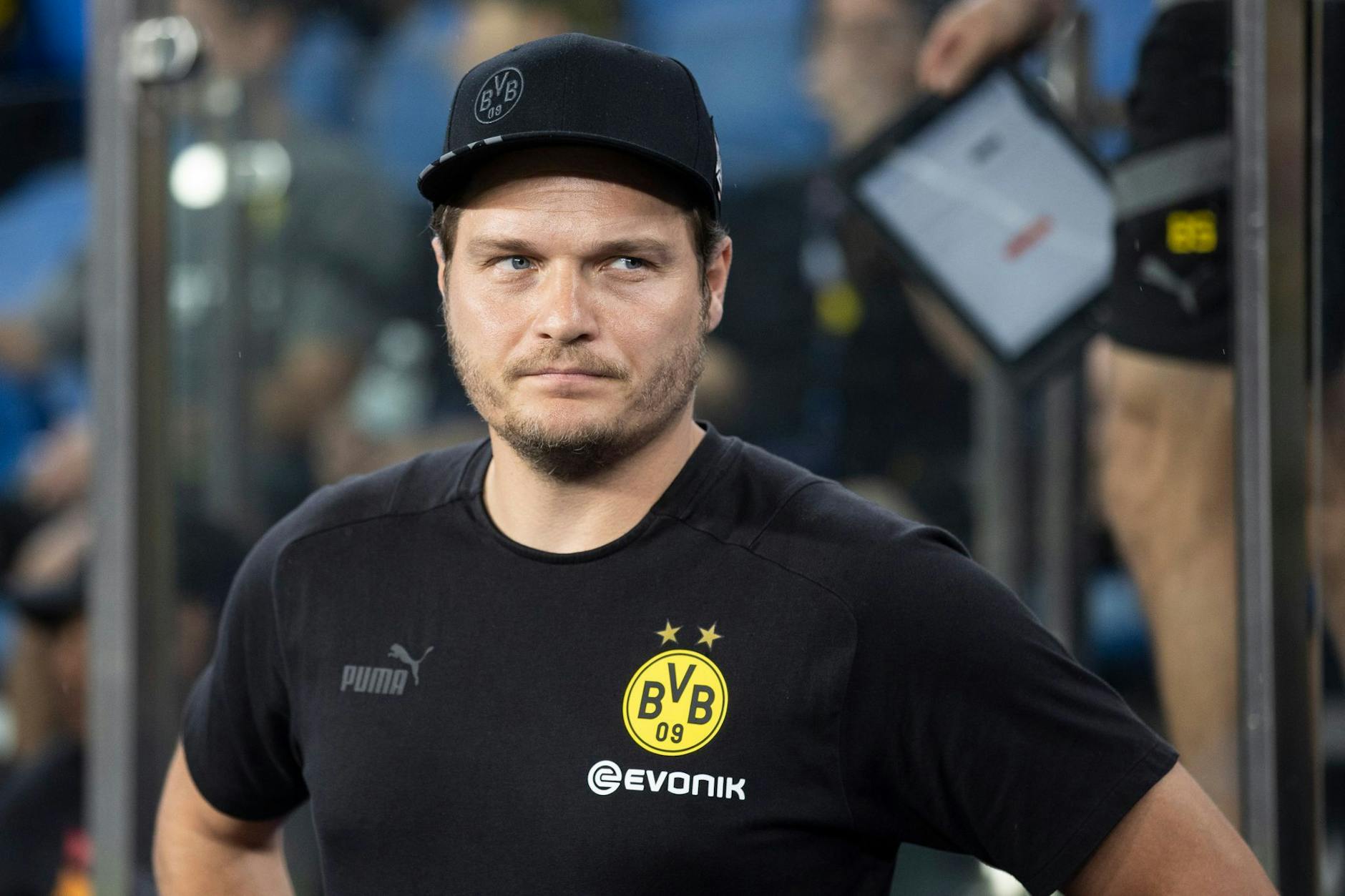 Dortmunds Trainer Edin Terzic wird mit seiner Mannschaft am Mittwoch gegen die Nationalmannschaft Vietnams spielen.